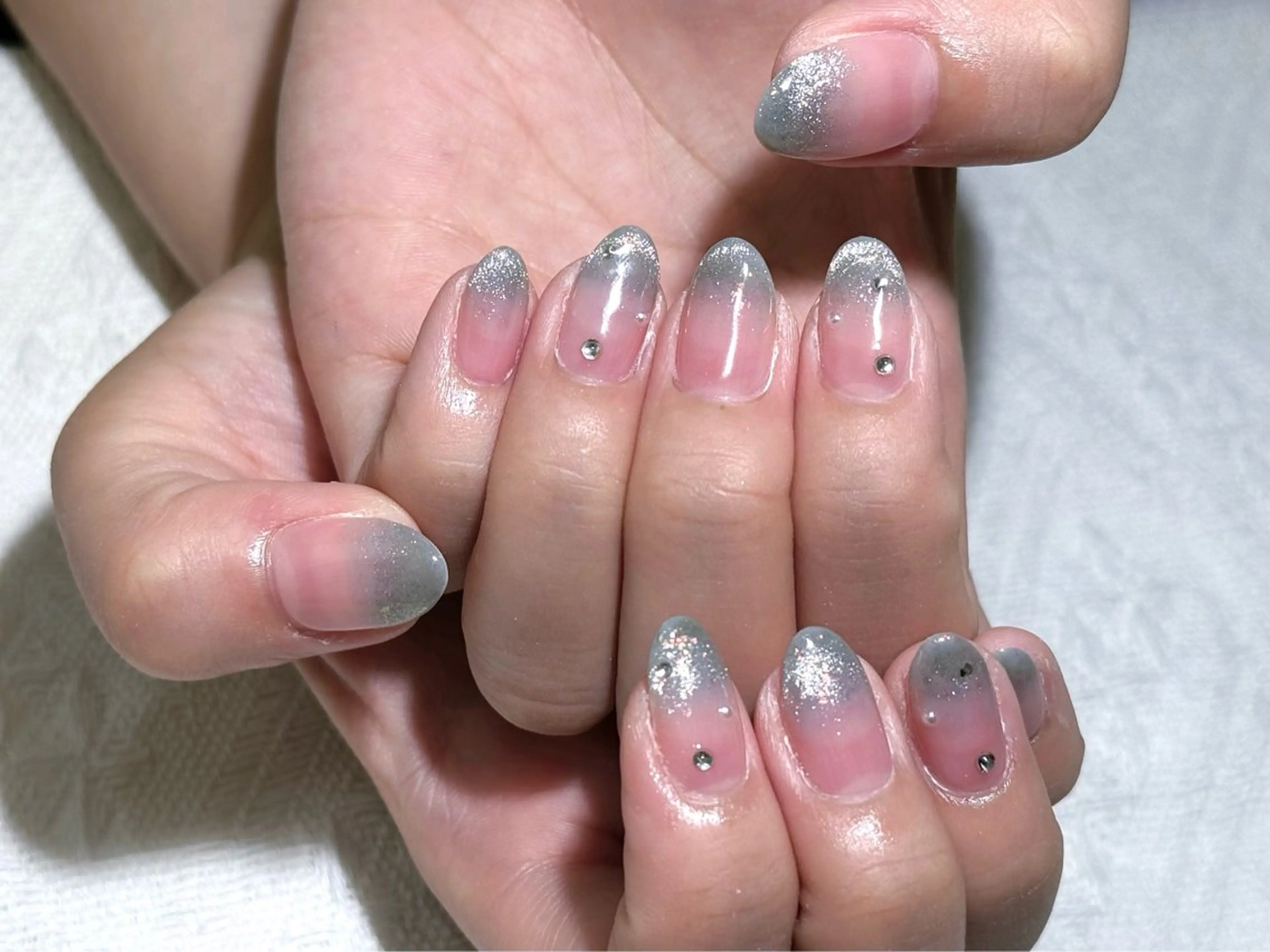 ネイル TOUTOU. Yuriのネイルデザイン