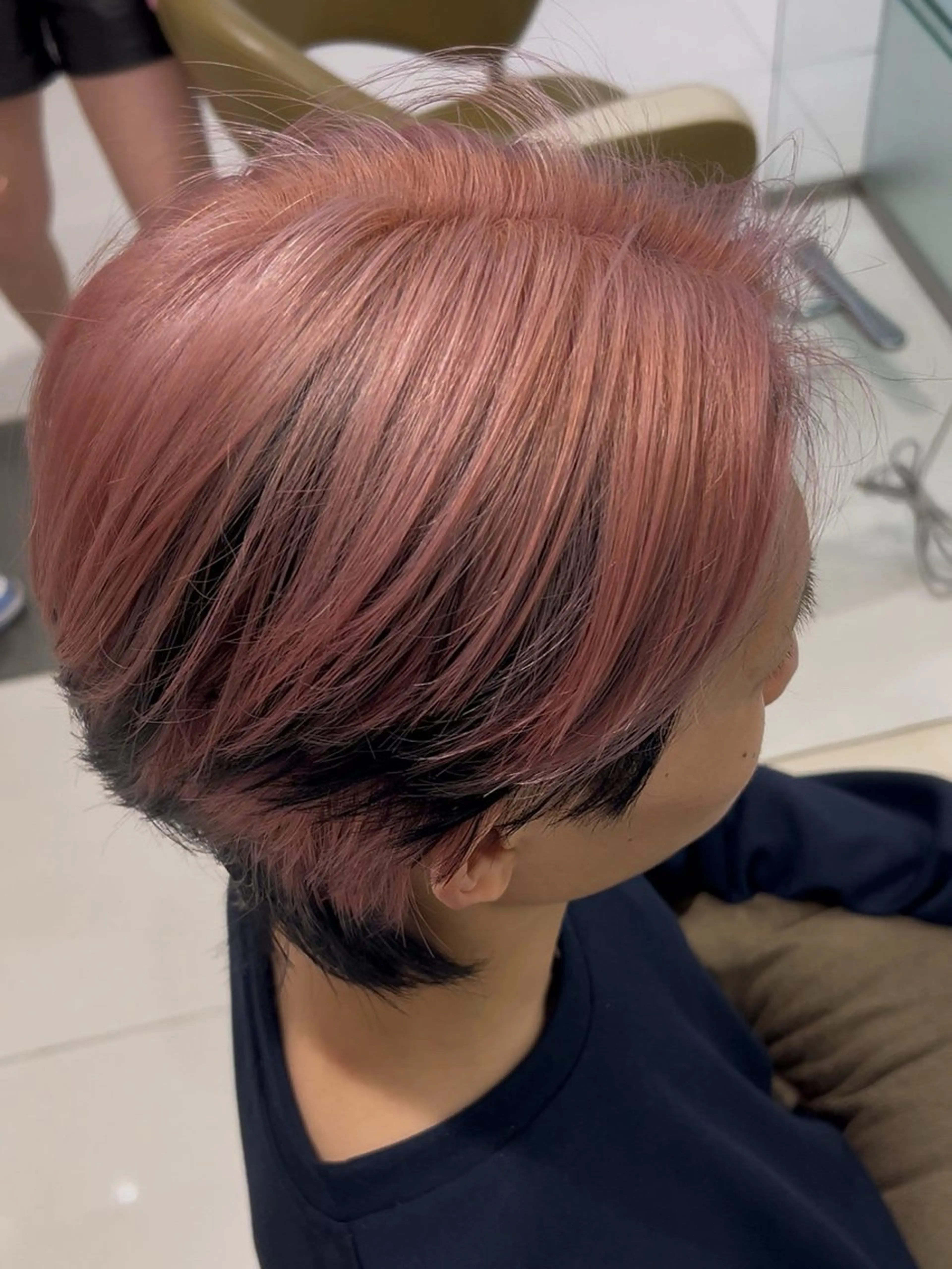 ショート カラー メンズ 鈴木 瑛郎のヘアスタイル