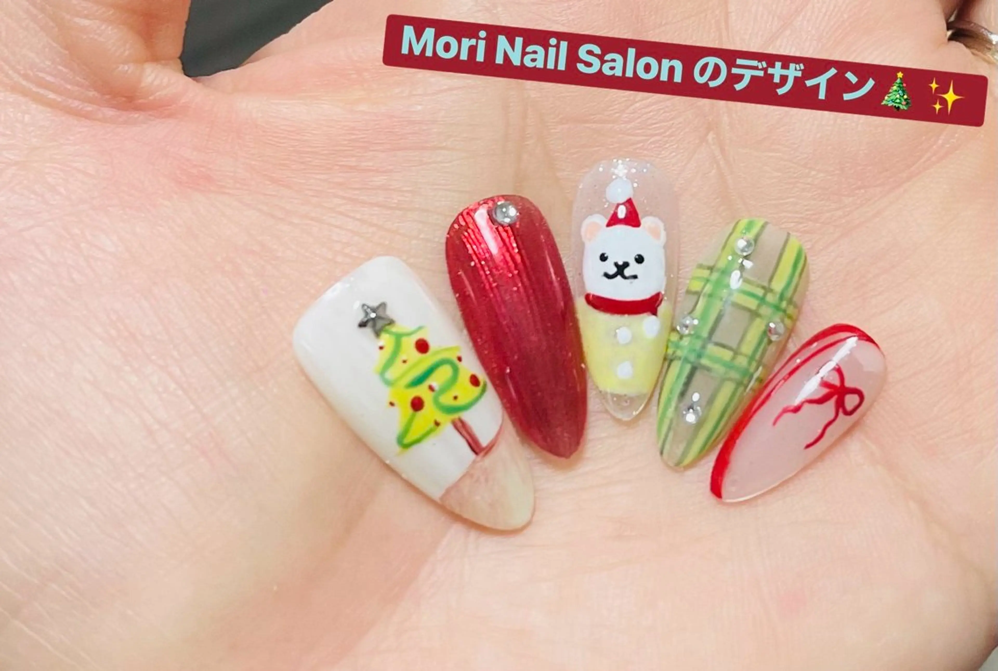ネイル 冬ネイル クリスマス MORI ネイル SALONのネイルデザイン
