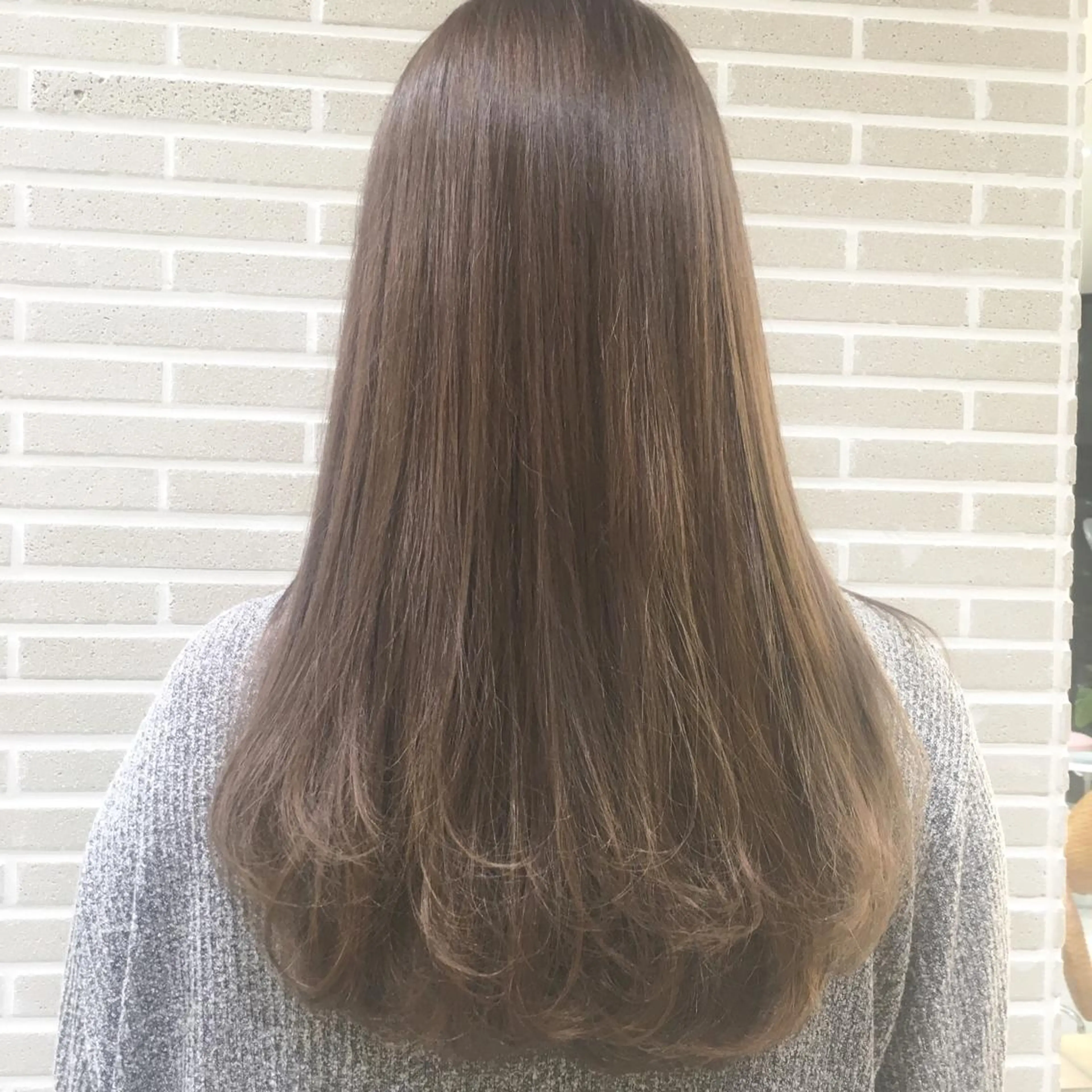 ロング カット ヘアカラー トリートメント 潟上 菜摘のヘアスタイル
