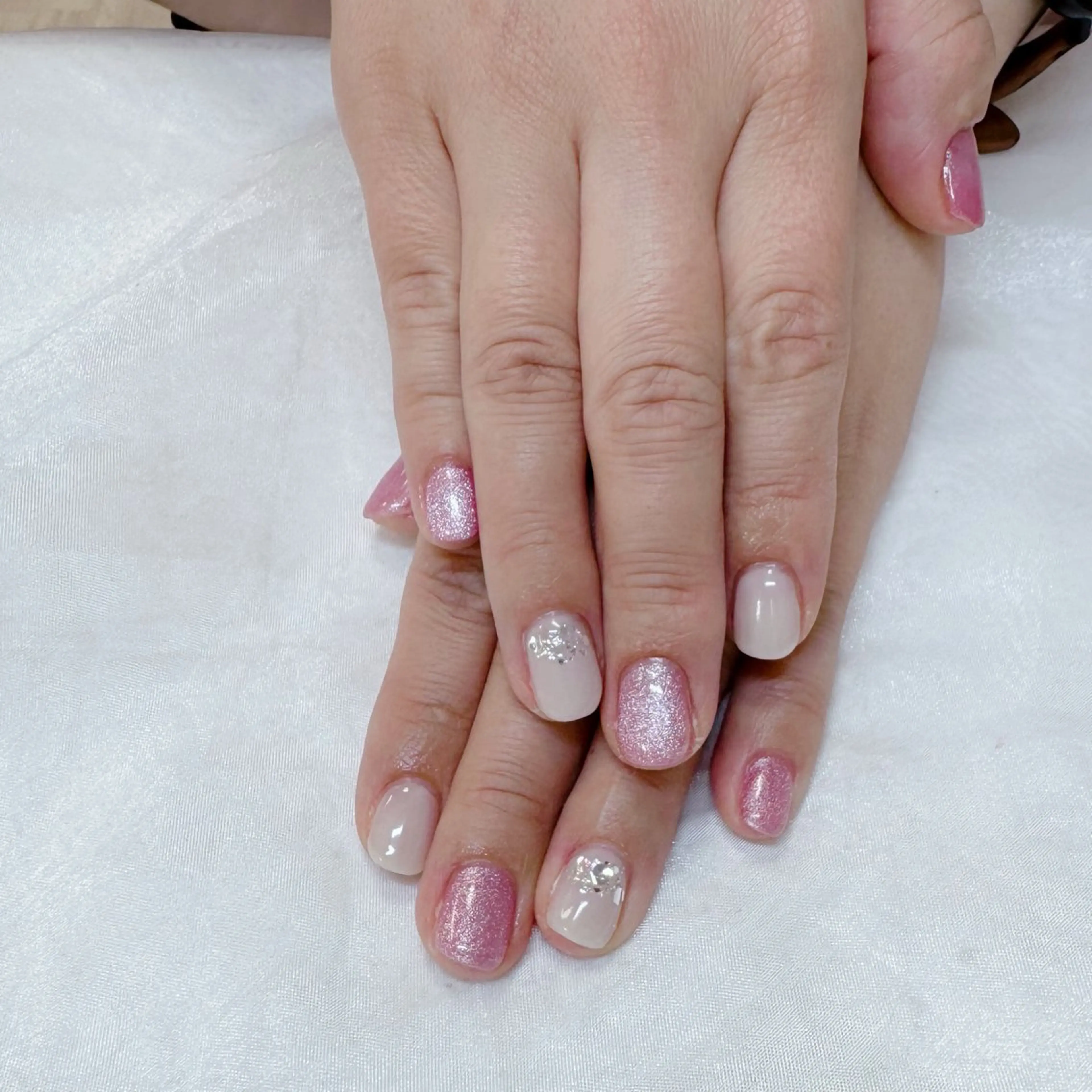 ネイル マグネットネイル ワンカラーネイル 春ネイル maruyasu. yのネイルデザイン