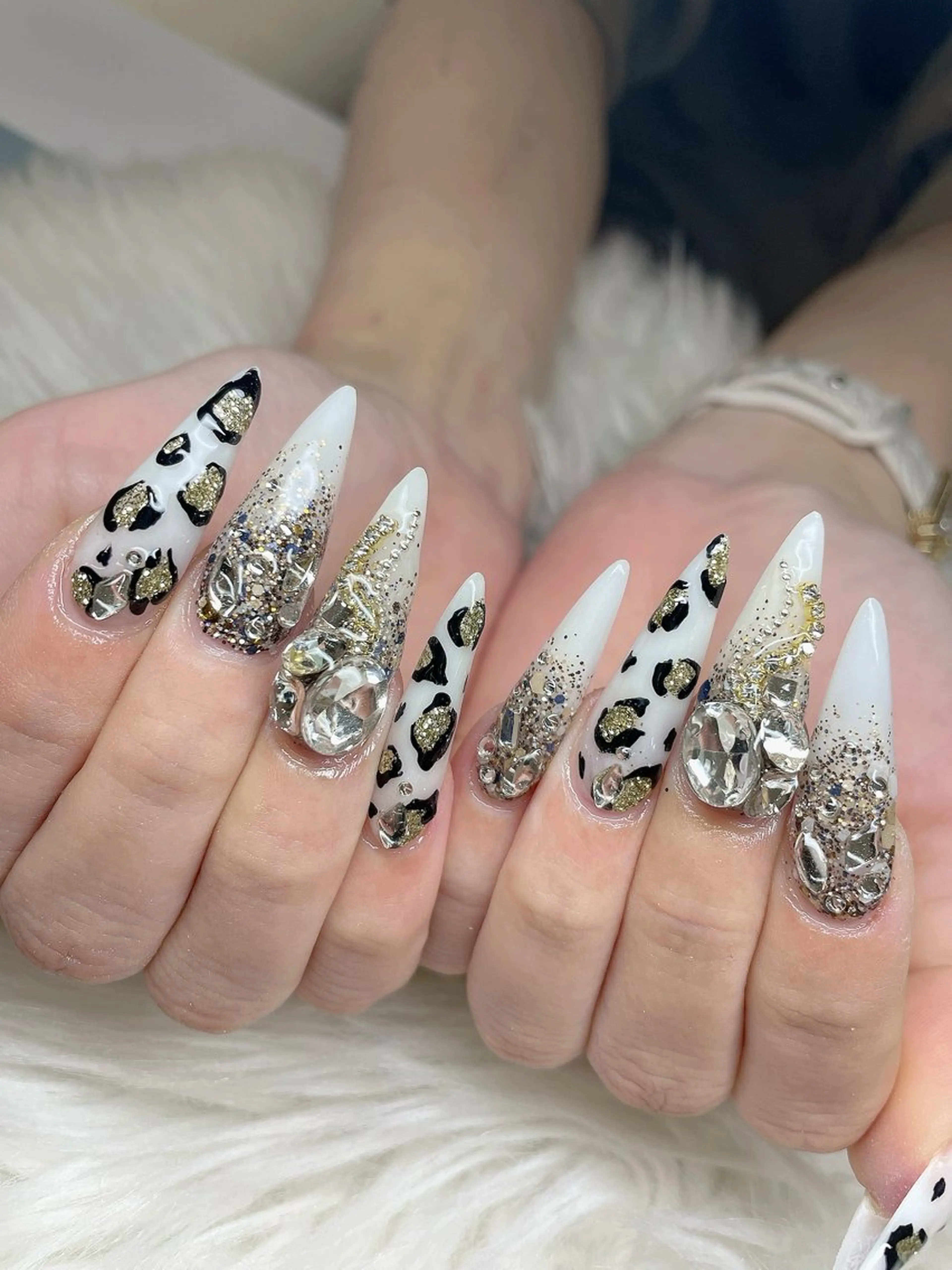 ネイル スカルプネイル ハンドネイル 南田 千絵のネイルデザイン