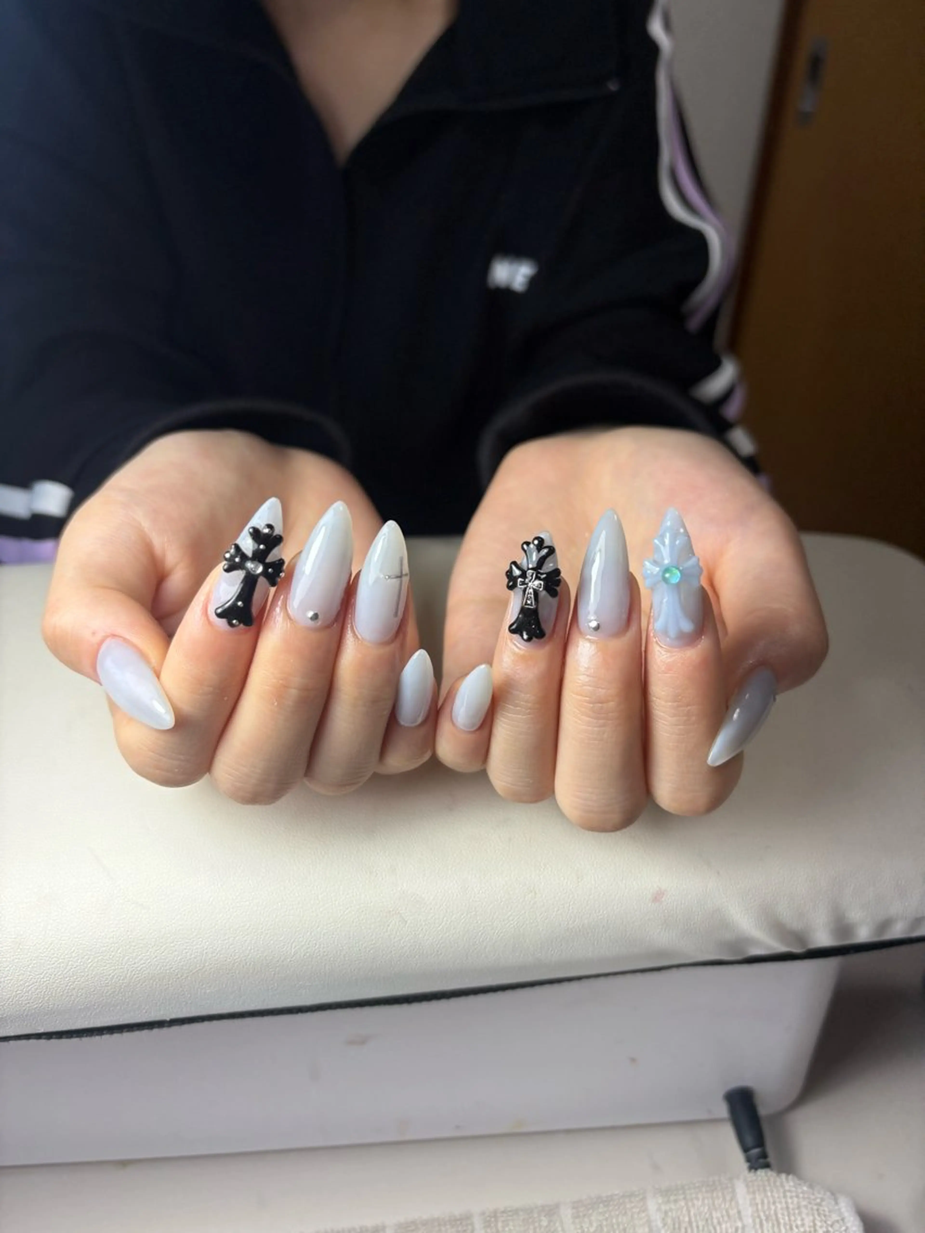 ネイル チークネイル フレンチネイル グラデーション 韓国ネイル マグネットネイル ハンドネイル Hana Nailのネイルデザイン