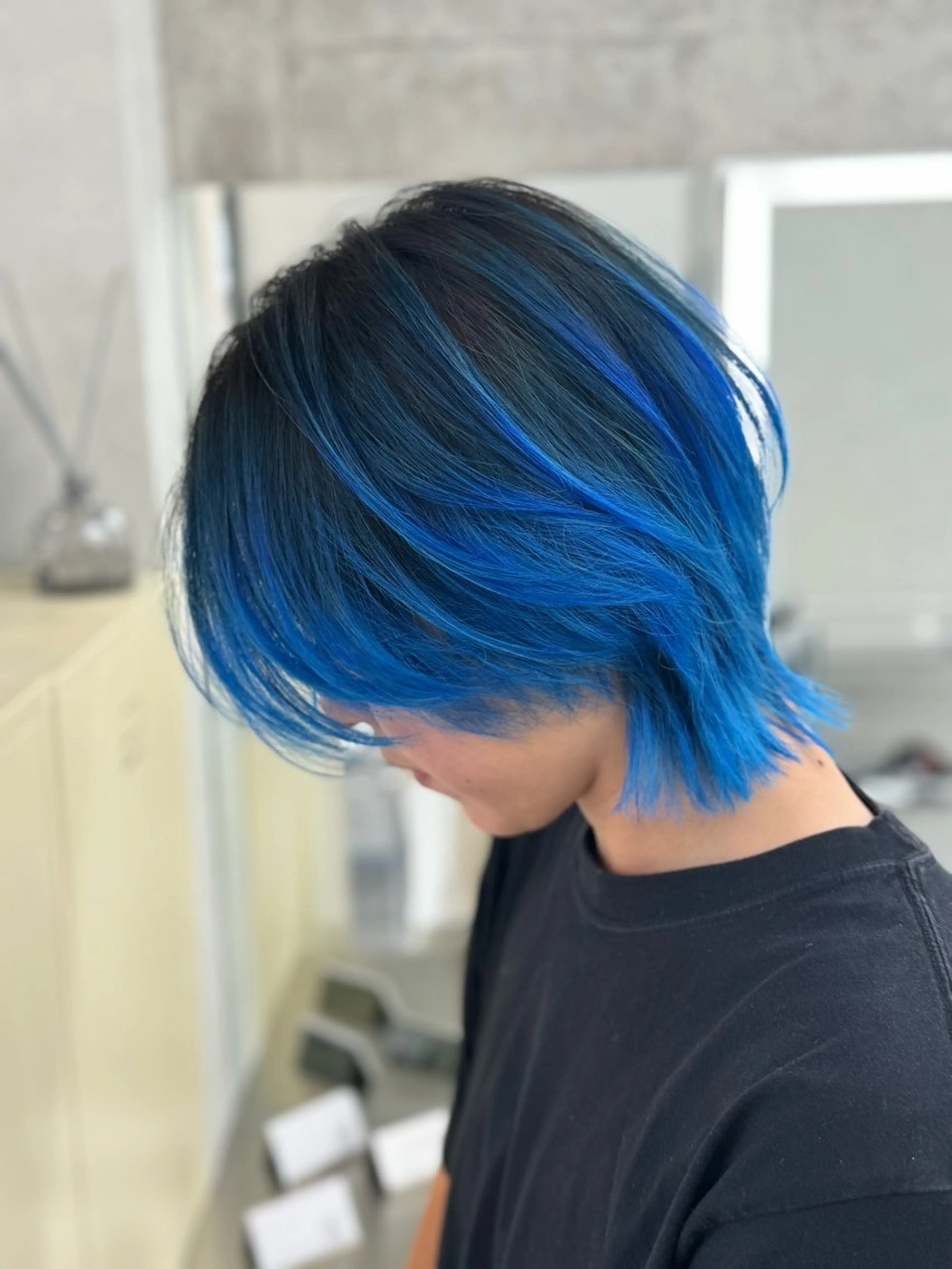 ミディアム レイヤーカット ヘアカラー トリートメント Tsuyoki .のヘアスタイル