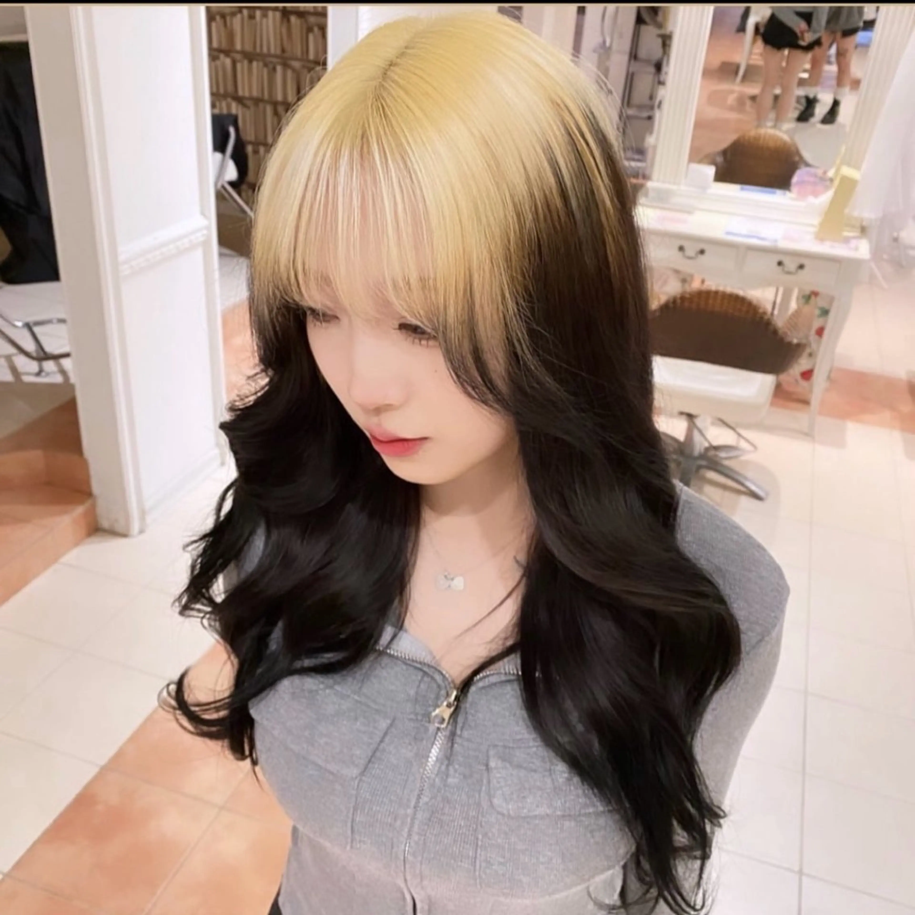 ロング カラー ブリーチ ケアブリーチ 大阪ハイトーン /MYUUのヘアスタイル