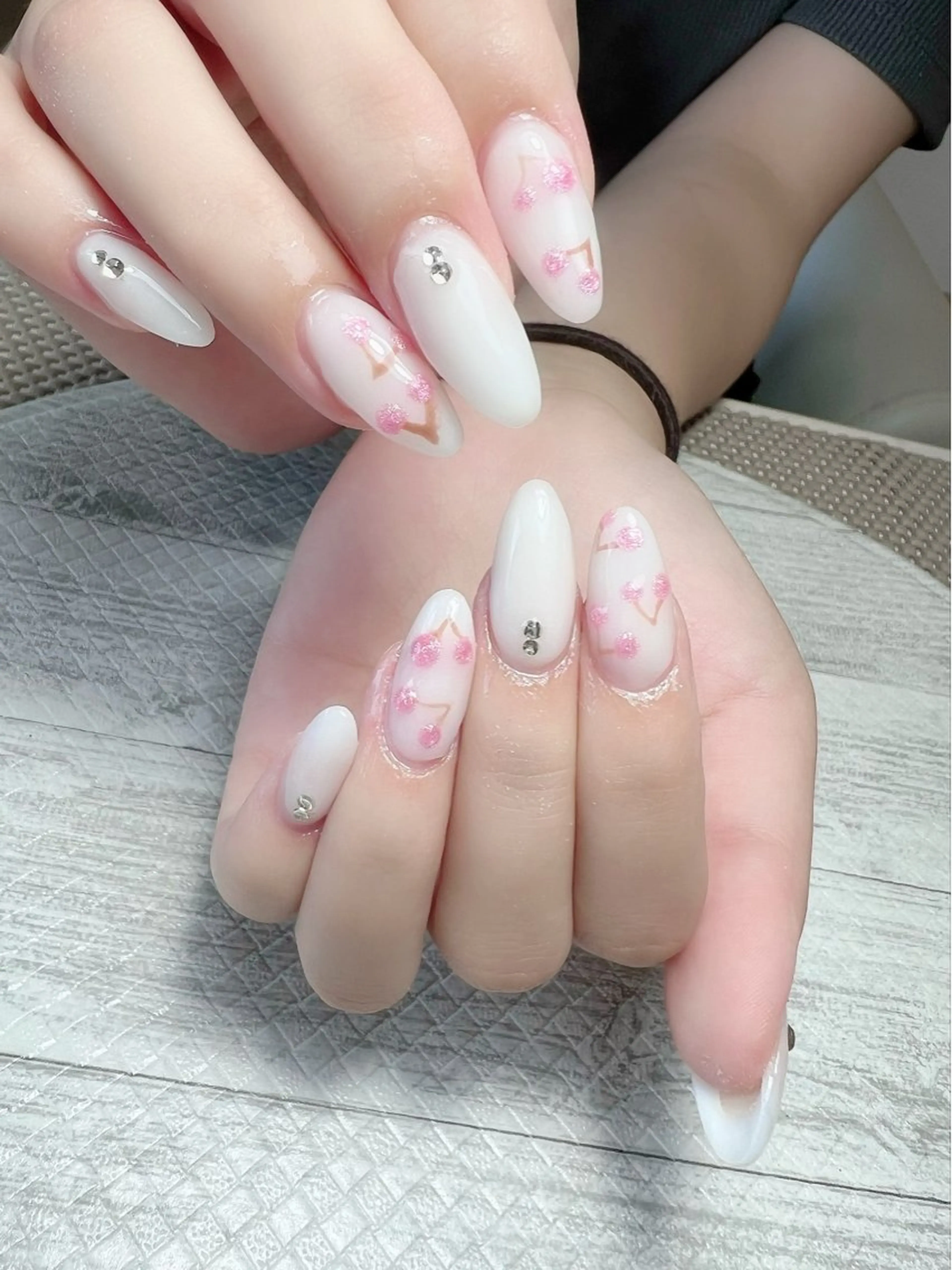 ネイル アートネイル スカルプネイル ハンドネイル シェヌネイル JURAのネイルデザイン