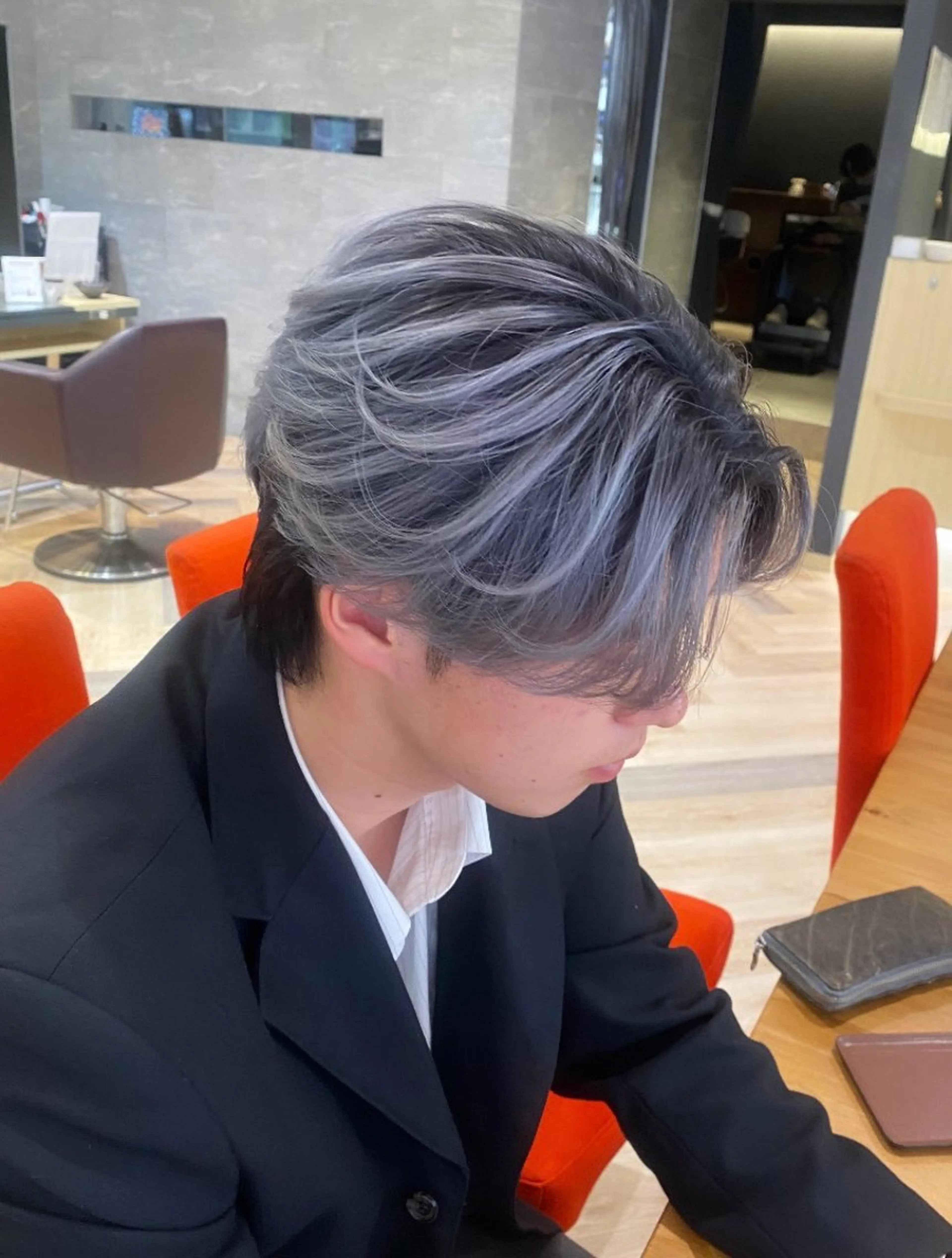 メンズバレイヤージュ【カット+カラー+ブリーチ】の写真