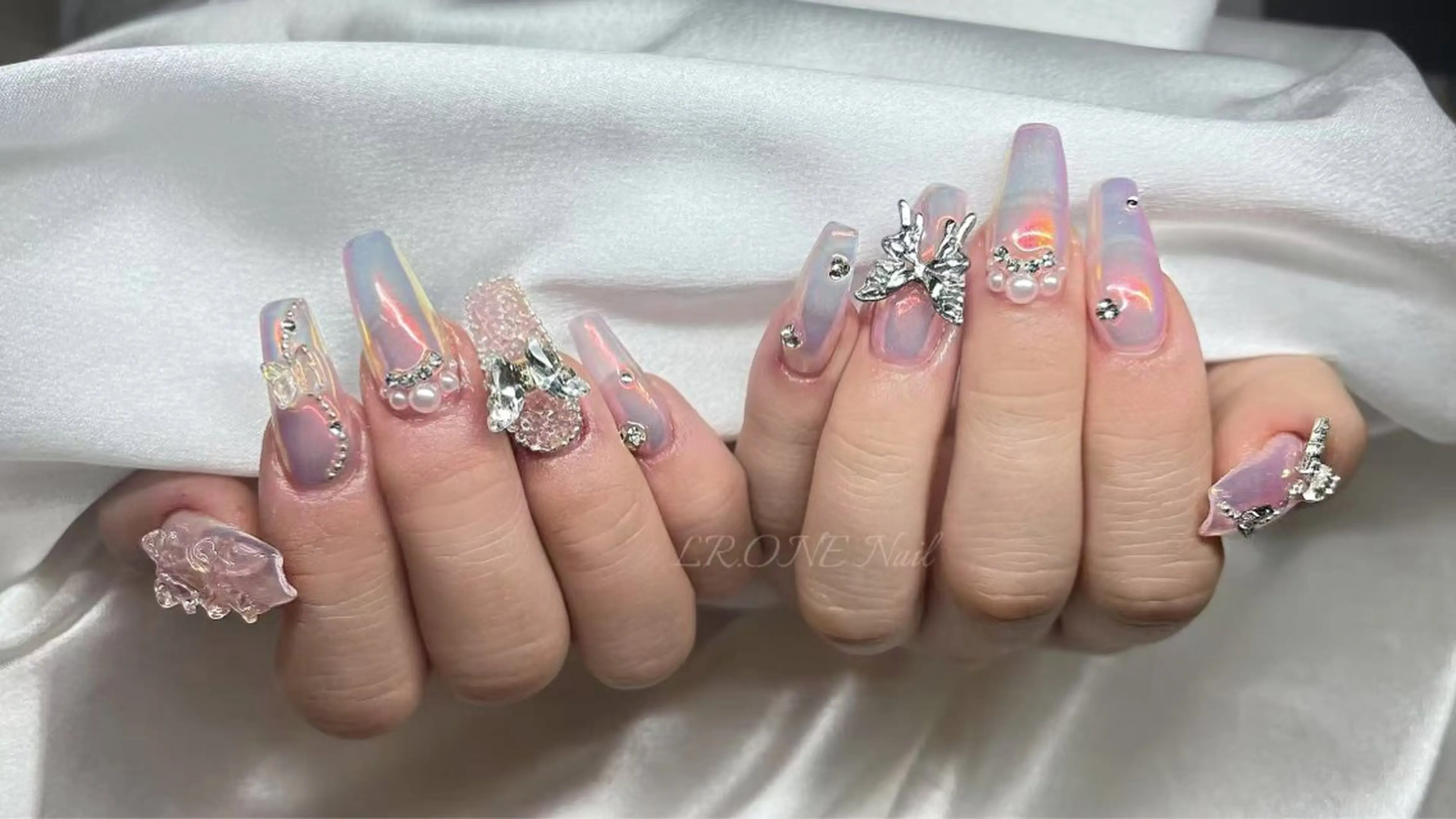 ネイル LR.ONE ヨウのネイルデザイン