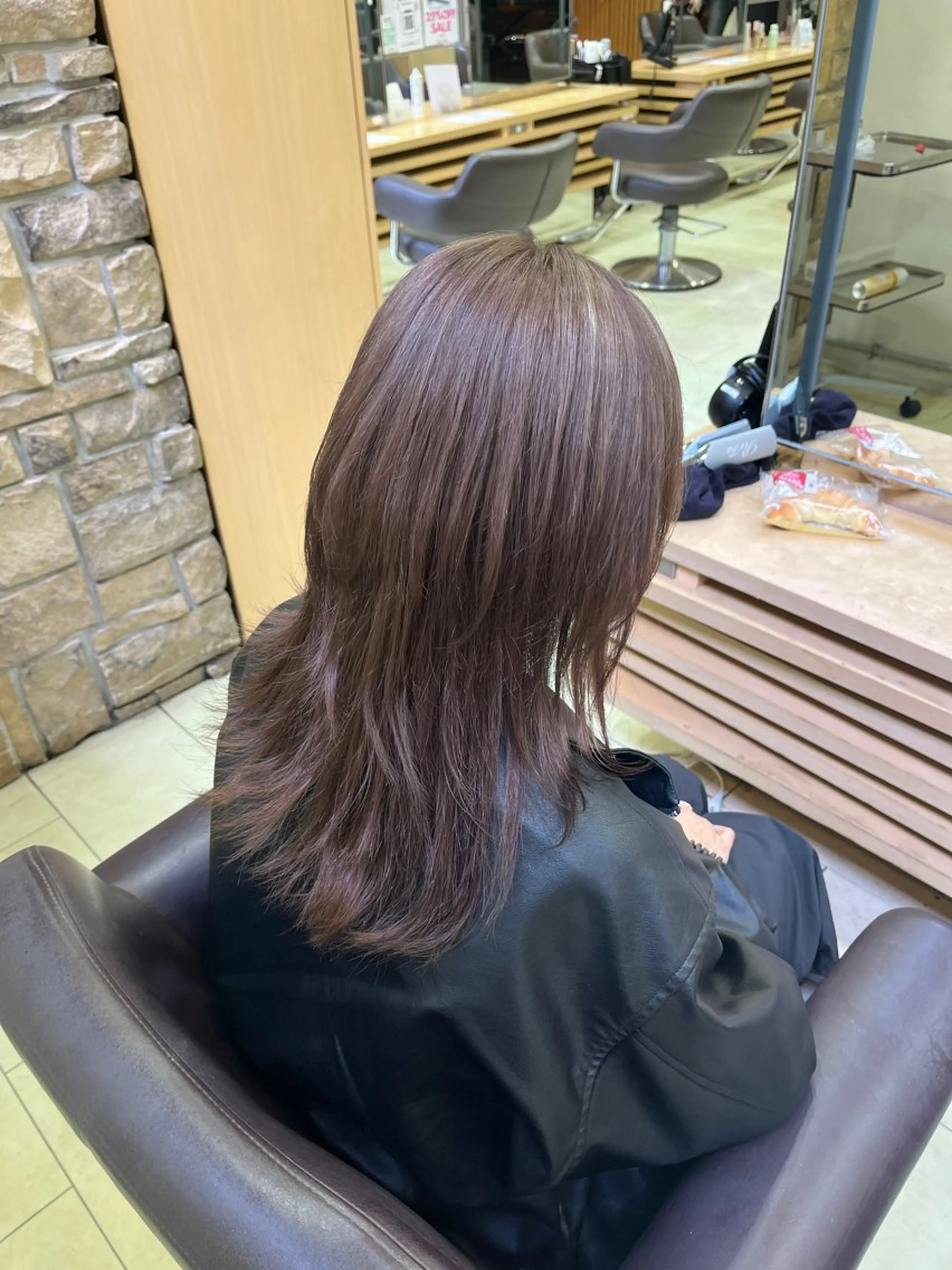 セミロング カラー ベージュカラー ミルクティーベージュ ヘアカラー waka❤️✨ レイヤーボブ/エクのヘアスタイル