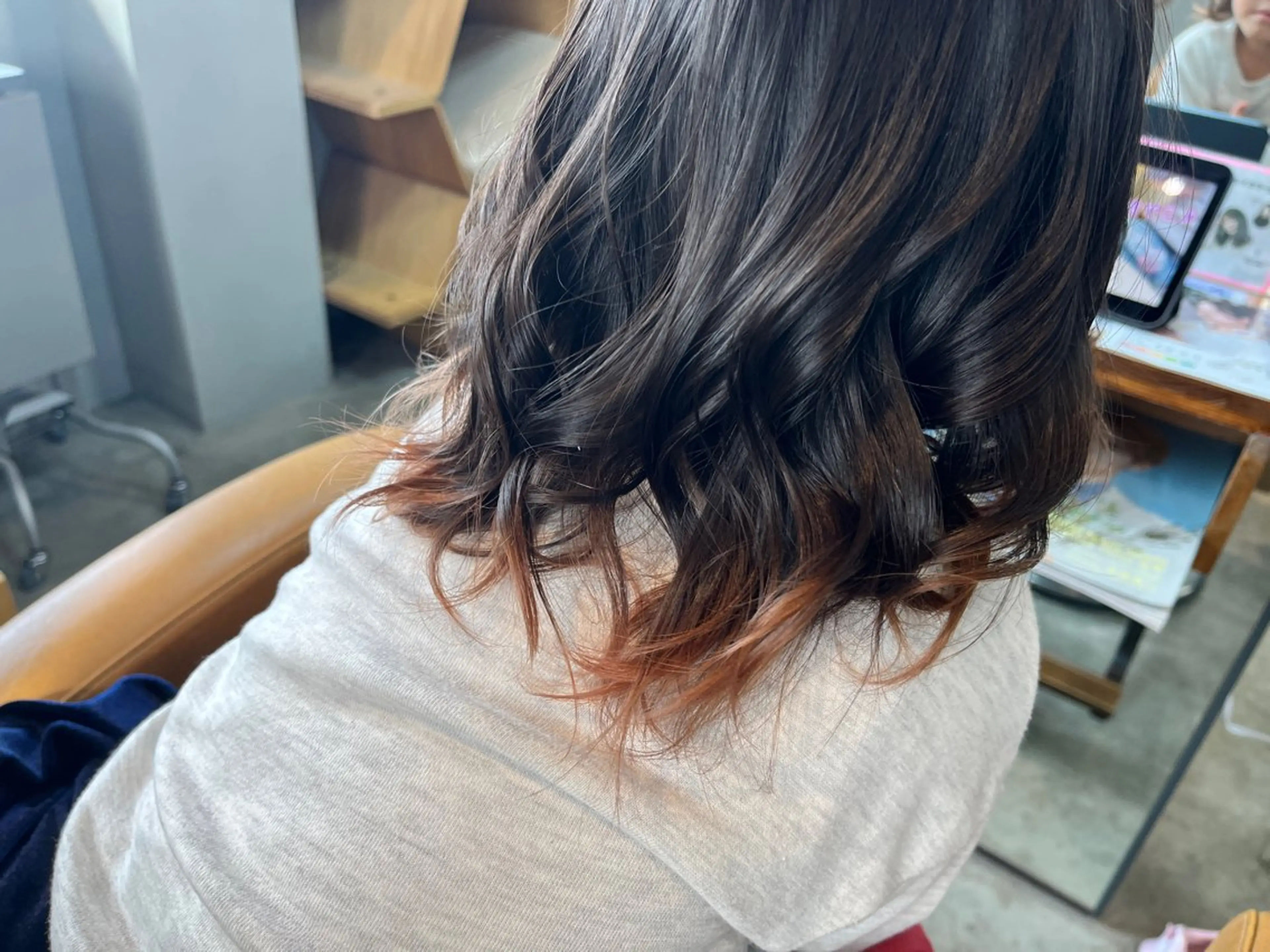 ミディアム カラー 鈴木 知希のヘアスタイル