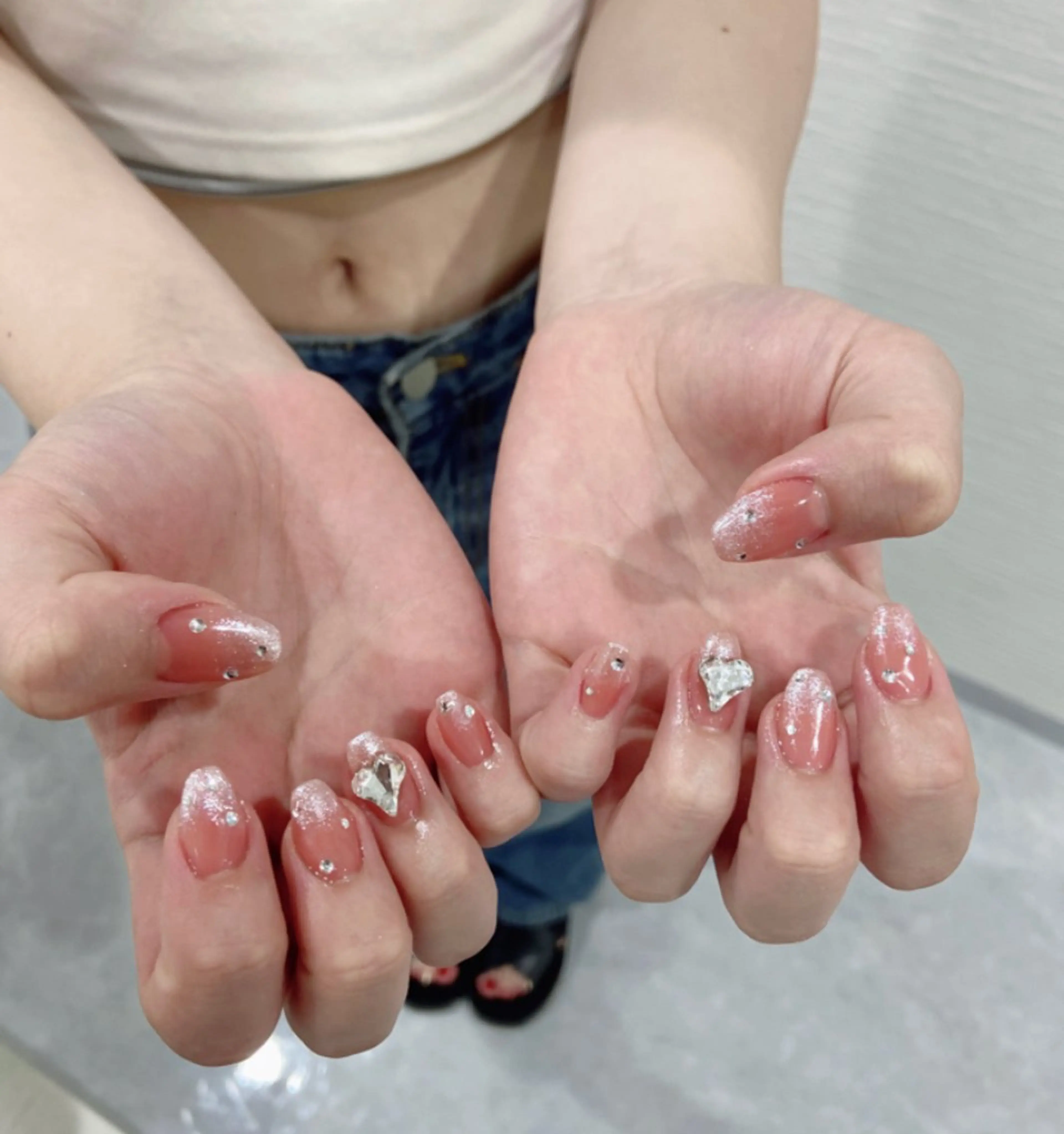 ネイル *RAIMU* HOLOGRAMのネイルデザイン