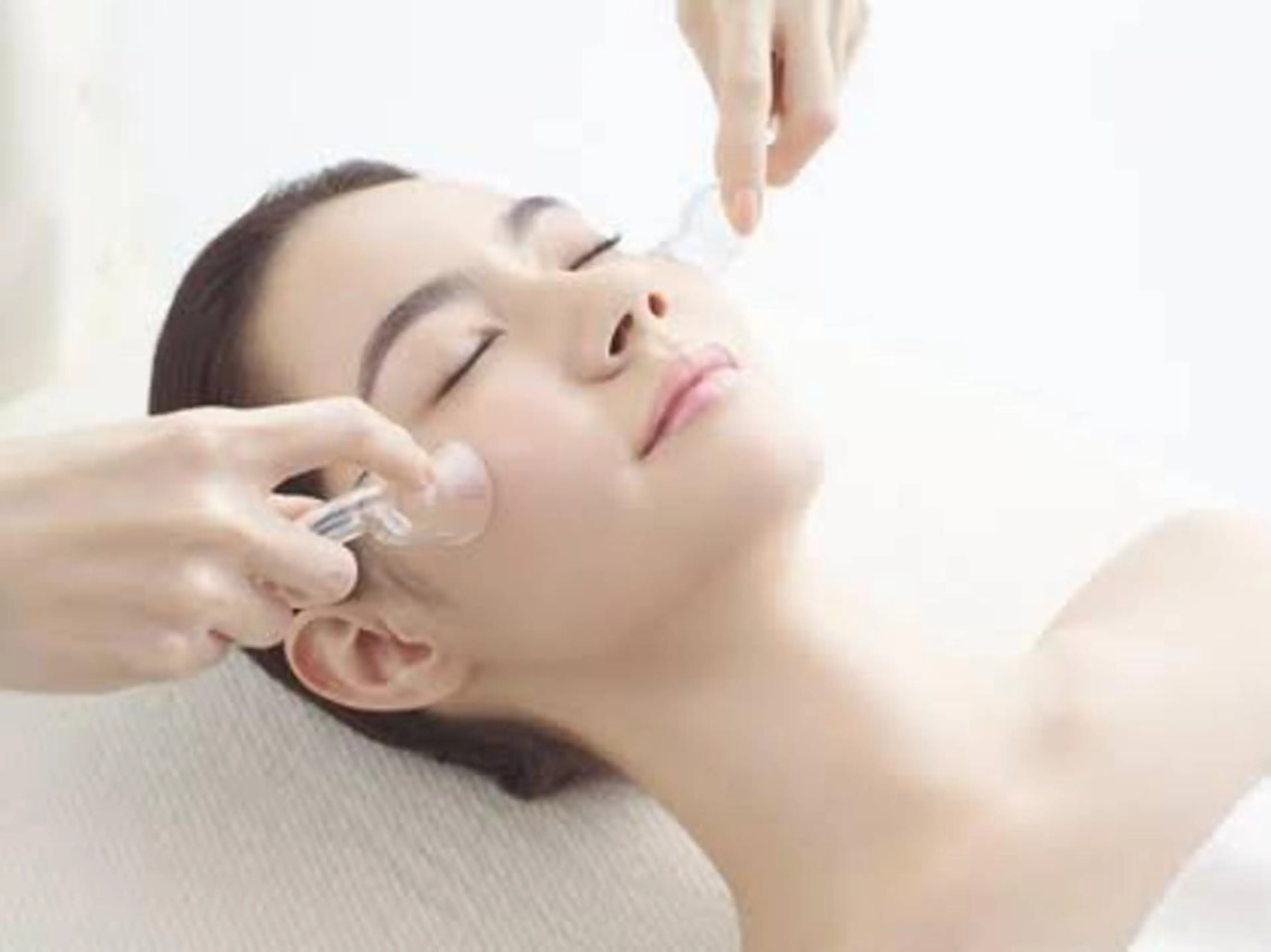 スペシャルエステ🌷肌悩み解消！20代​〜​60代の肌悩みに合わせた🌷エステオプションをプレゼント🎁素肌に自信を♡♡の写真