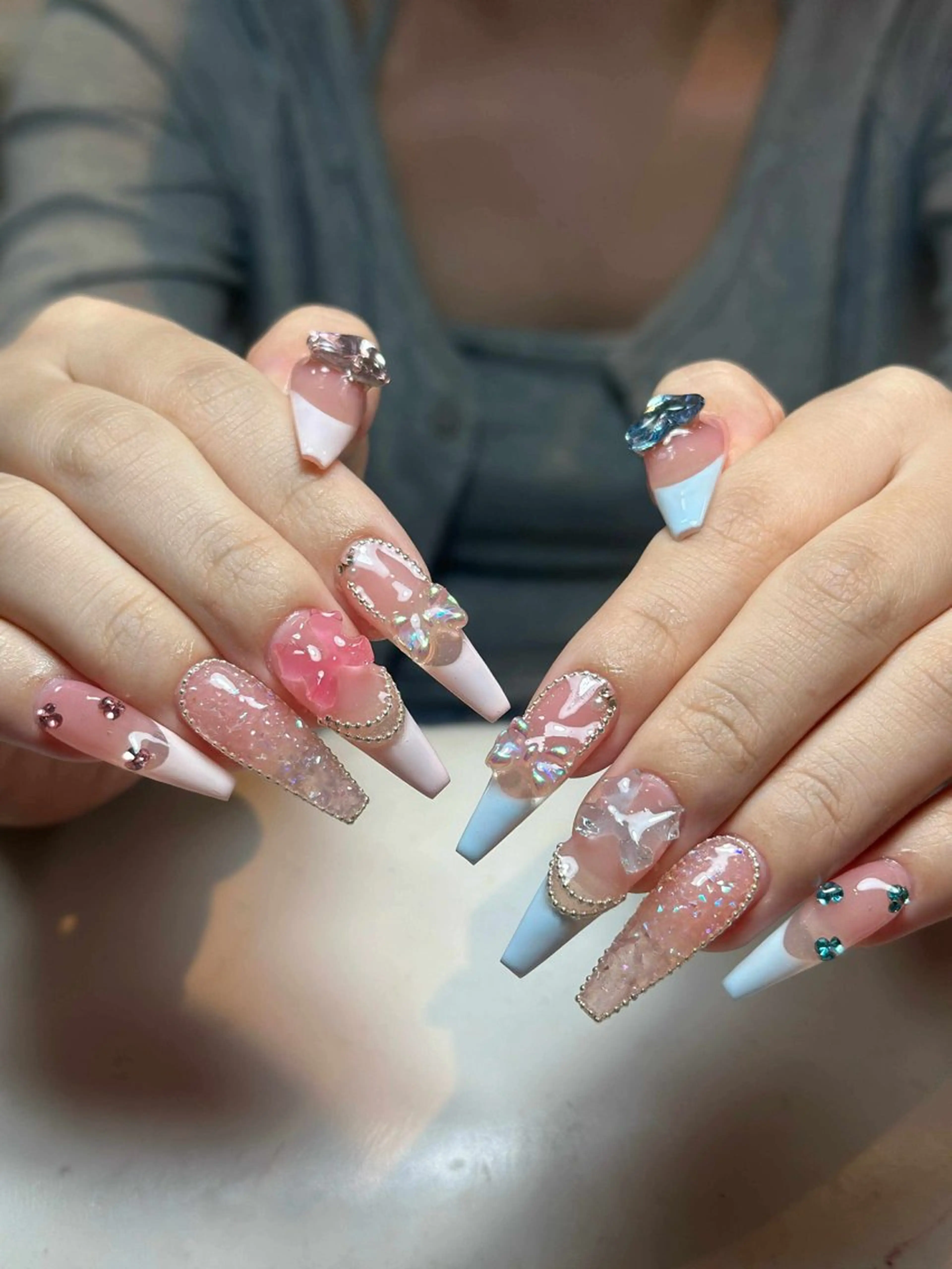 ネイル アートネイル 成人式 ジェルネイル ニュアンスネイル 夏ネイル Nie Nail Shinokuboのネイルデザイン