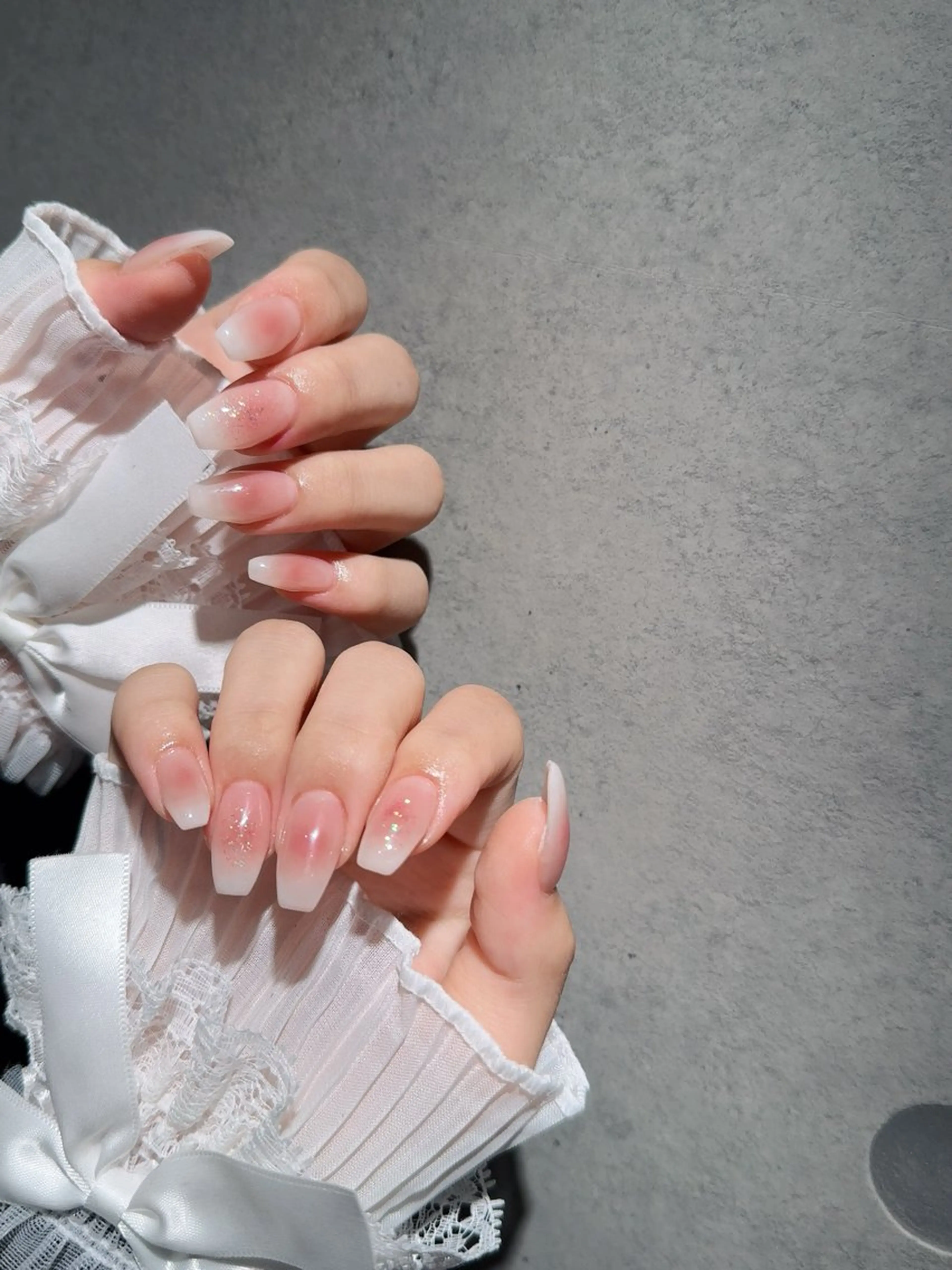 ネイル I-nailロング /ワンホン/キラキラのネイルデザイン