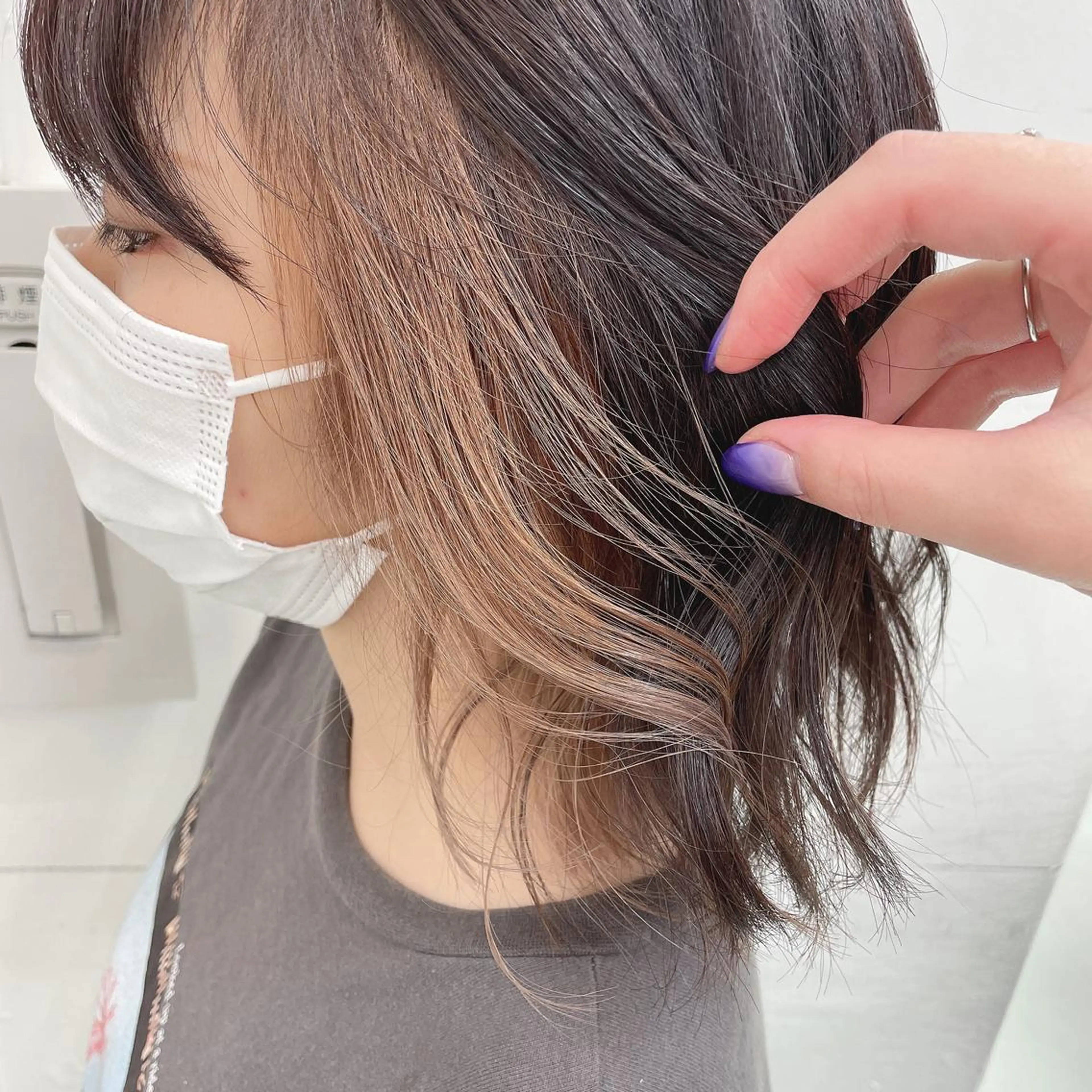 ミディアム カラー ベージュカラー カット ヘアカラー ヘアーメイクWiLL 西宮店所属・川上 紗也加のヘアスタイル