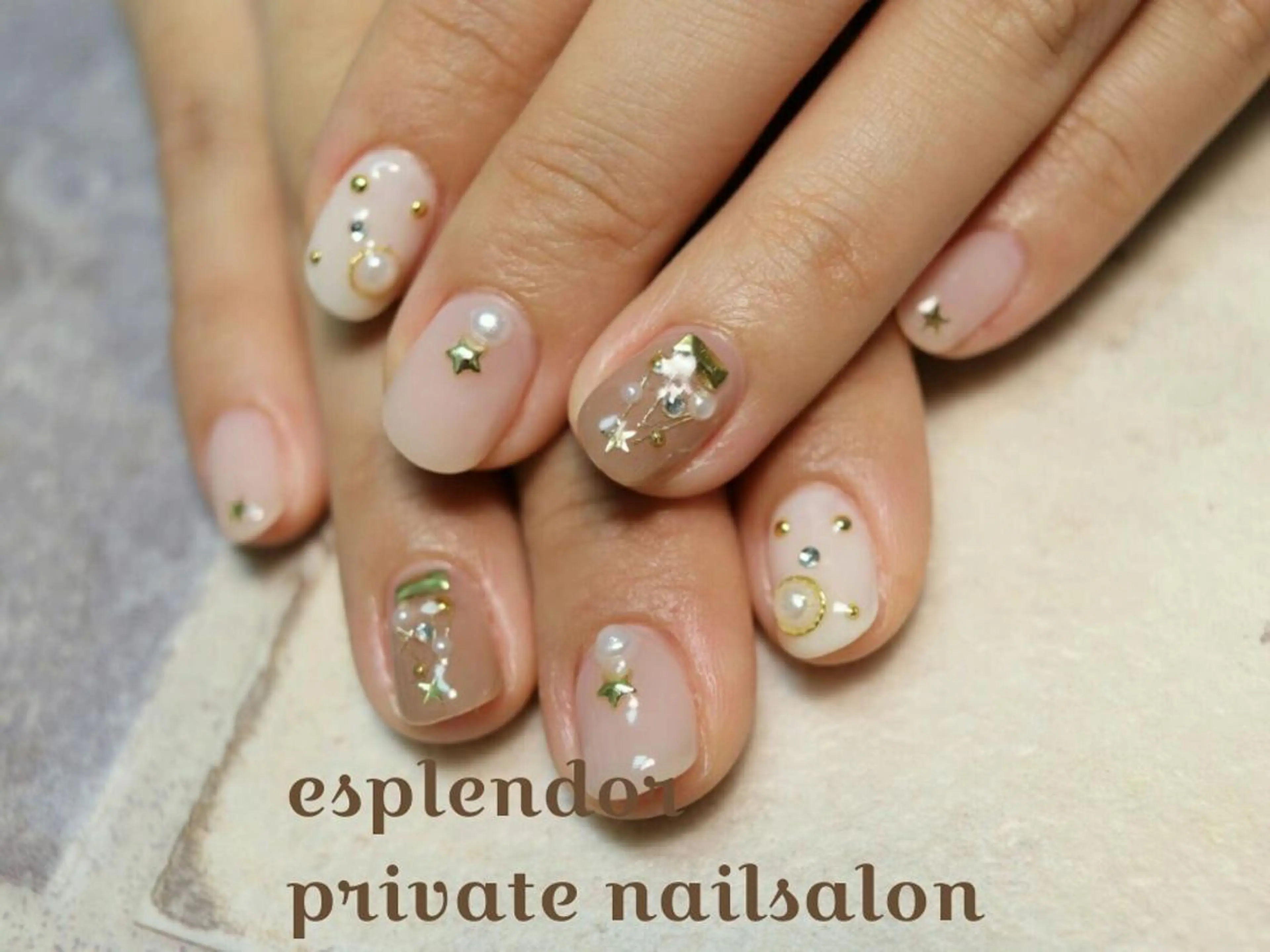 ネイル キラキラネイル 持ち込み esplendor  小野寺のネイルデザイン