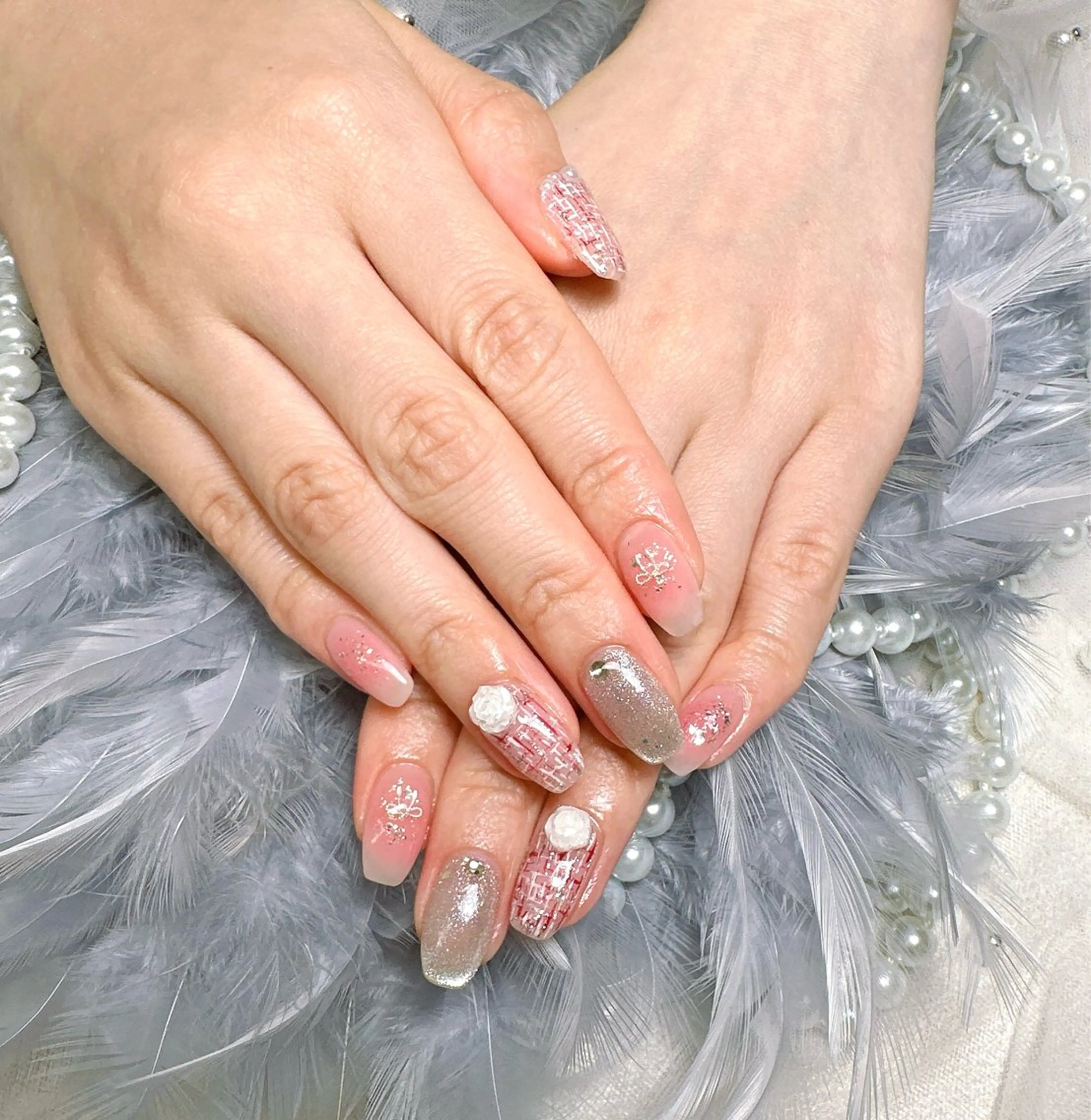 ネイル チークネイル マグネットネイル ハンドネイル Pretty Nail Salonのネイルデザイン