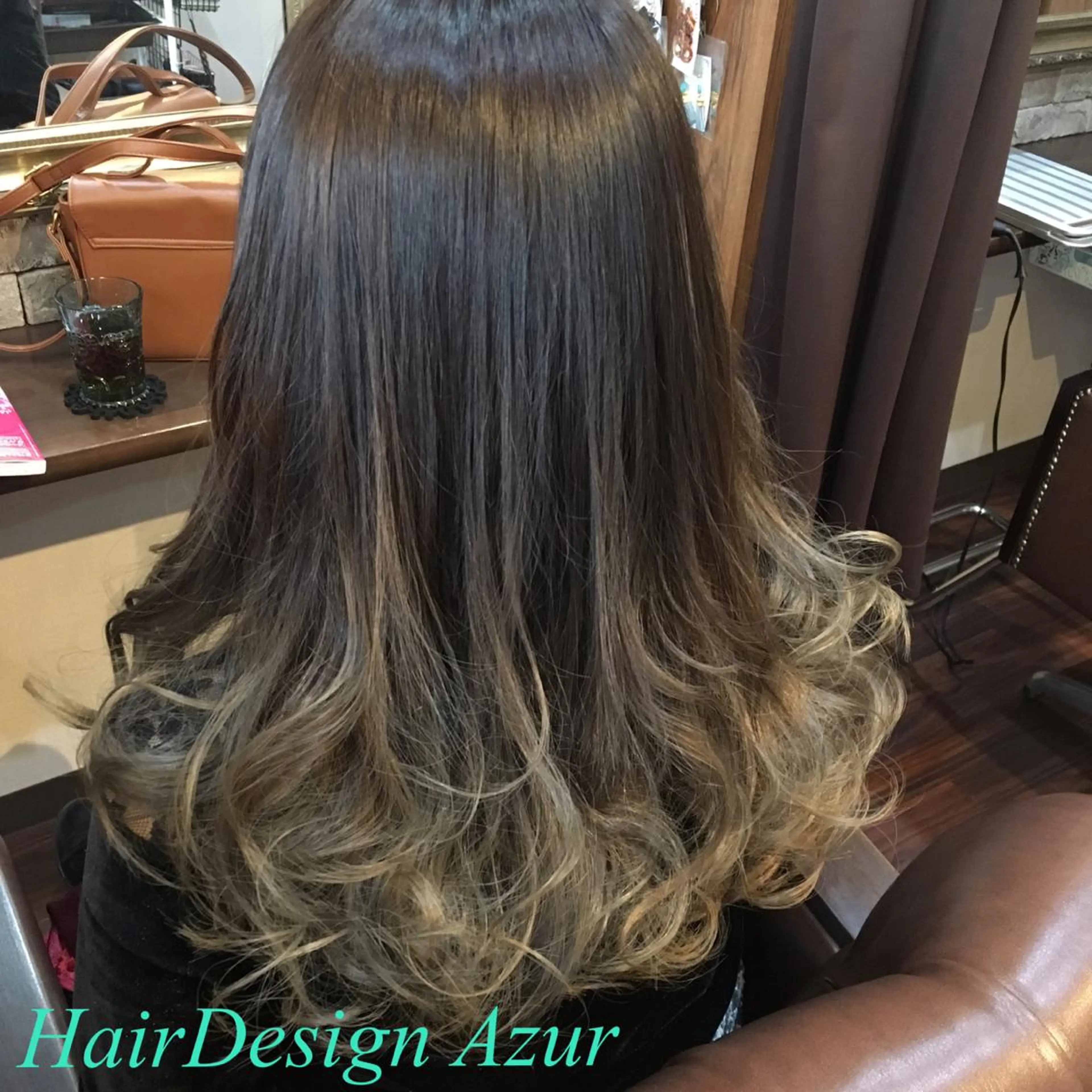 ロング カラー HairDesign Azurのヘアスタイル