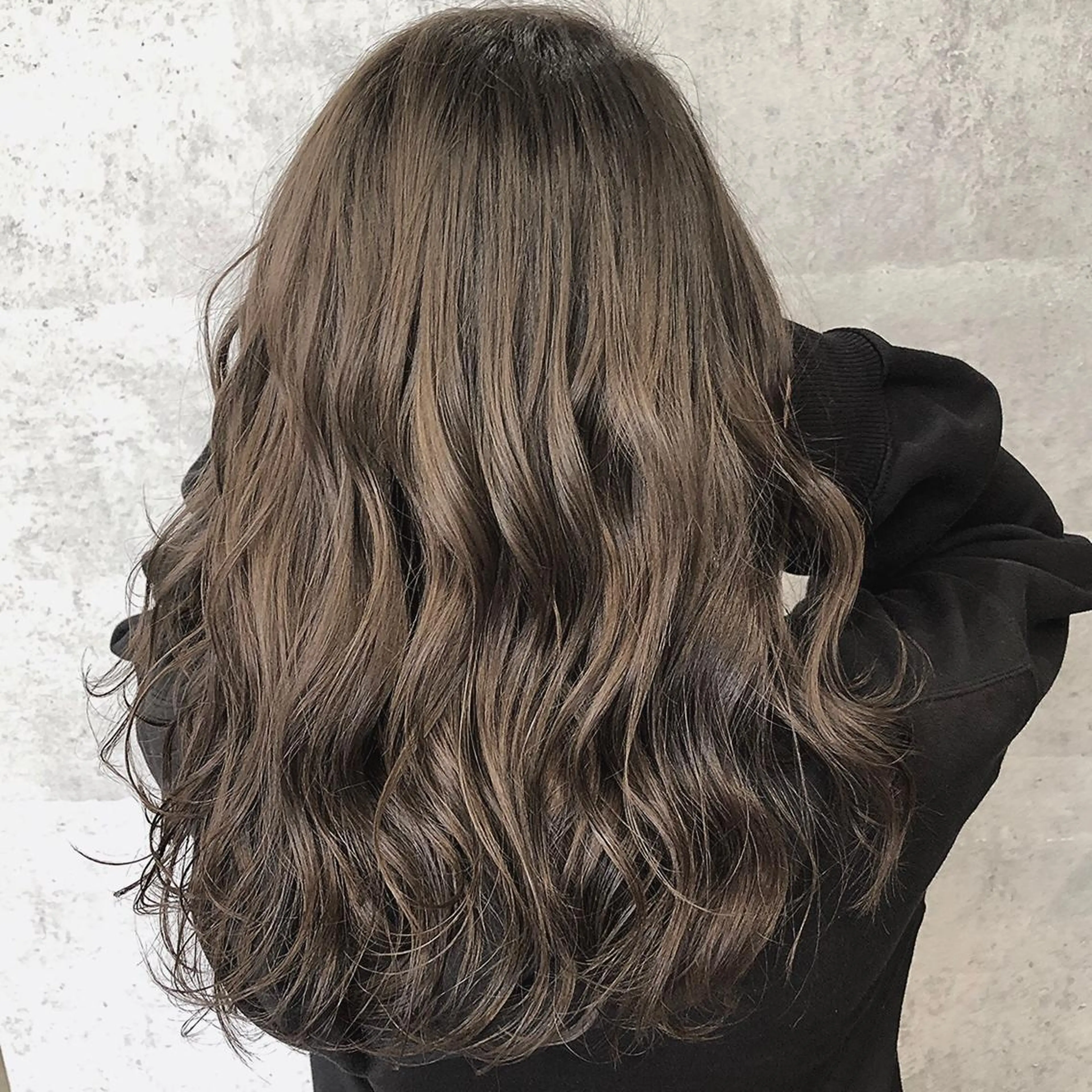 ロング アッシュ カット ヘアカラー トリートメント ✨ハイトーン✨ 濱田知孝のヘアスタイル