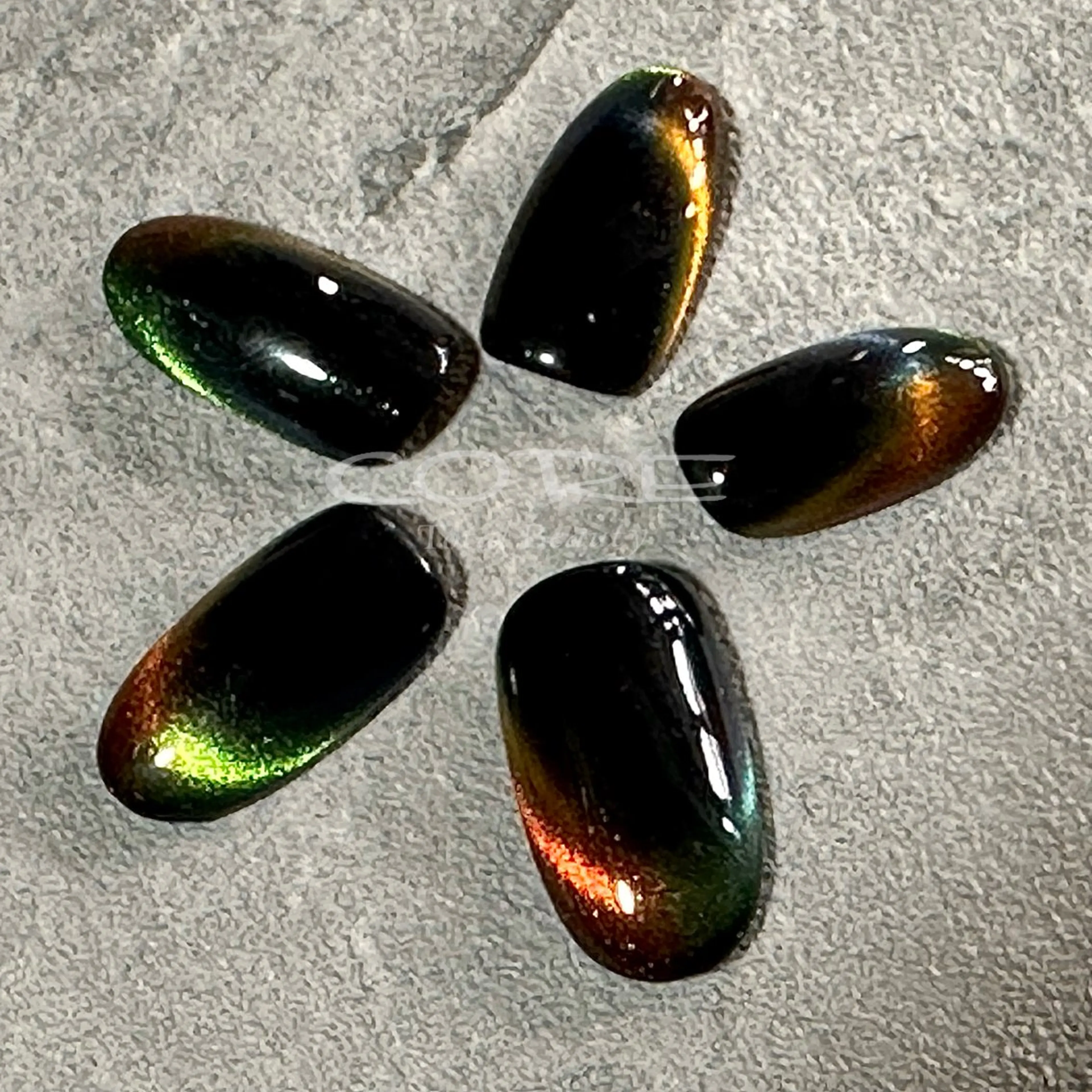 ネイル CORE TBのマツエク・マツパデザイン