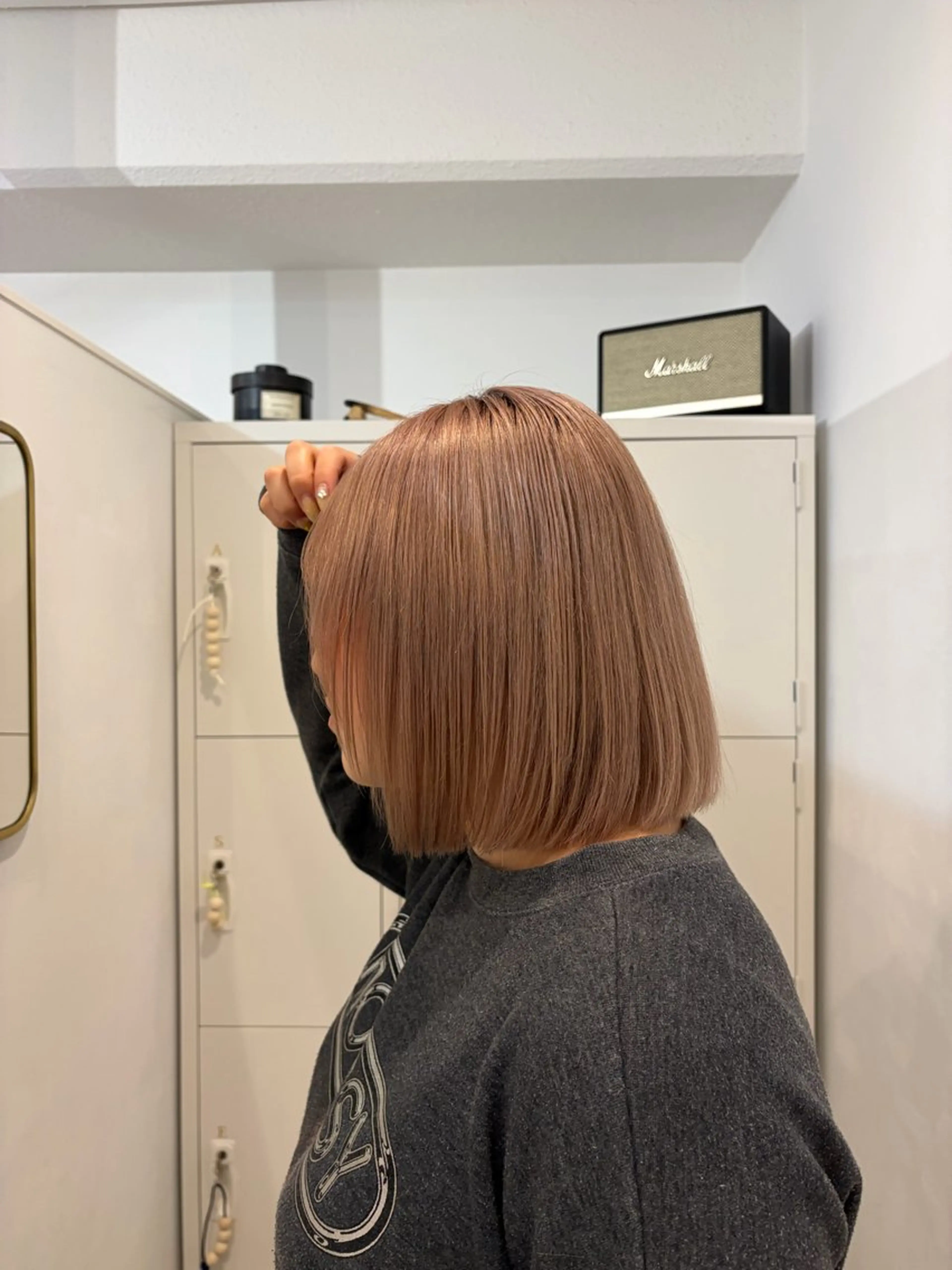 ショート 切りっぱなしボブ ボブ 韓国風ヘア 髪質改善カラー/ モトタニの眉毛・アイブロウイメージ