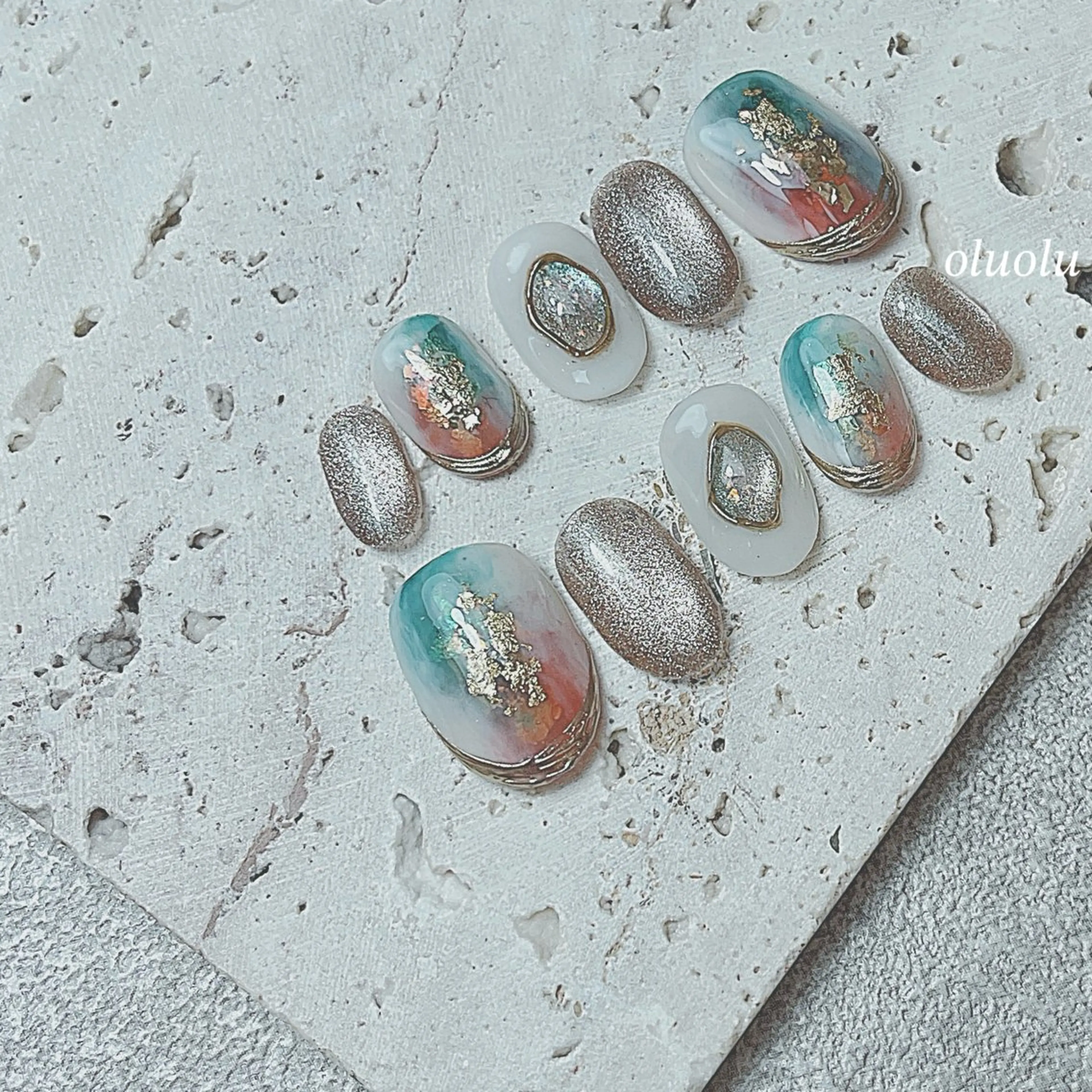 ネイル アートネイル 成人式 マグネットネイル ニュアンスネイル ネイルチップ ハンドネイル 大村 紬華のネイルデザイン