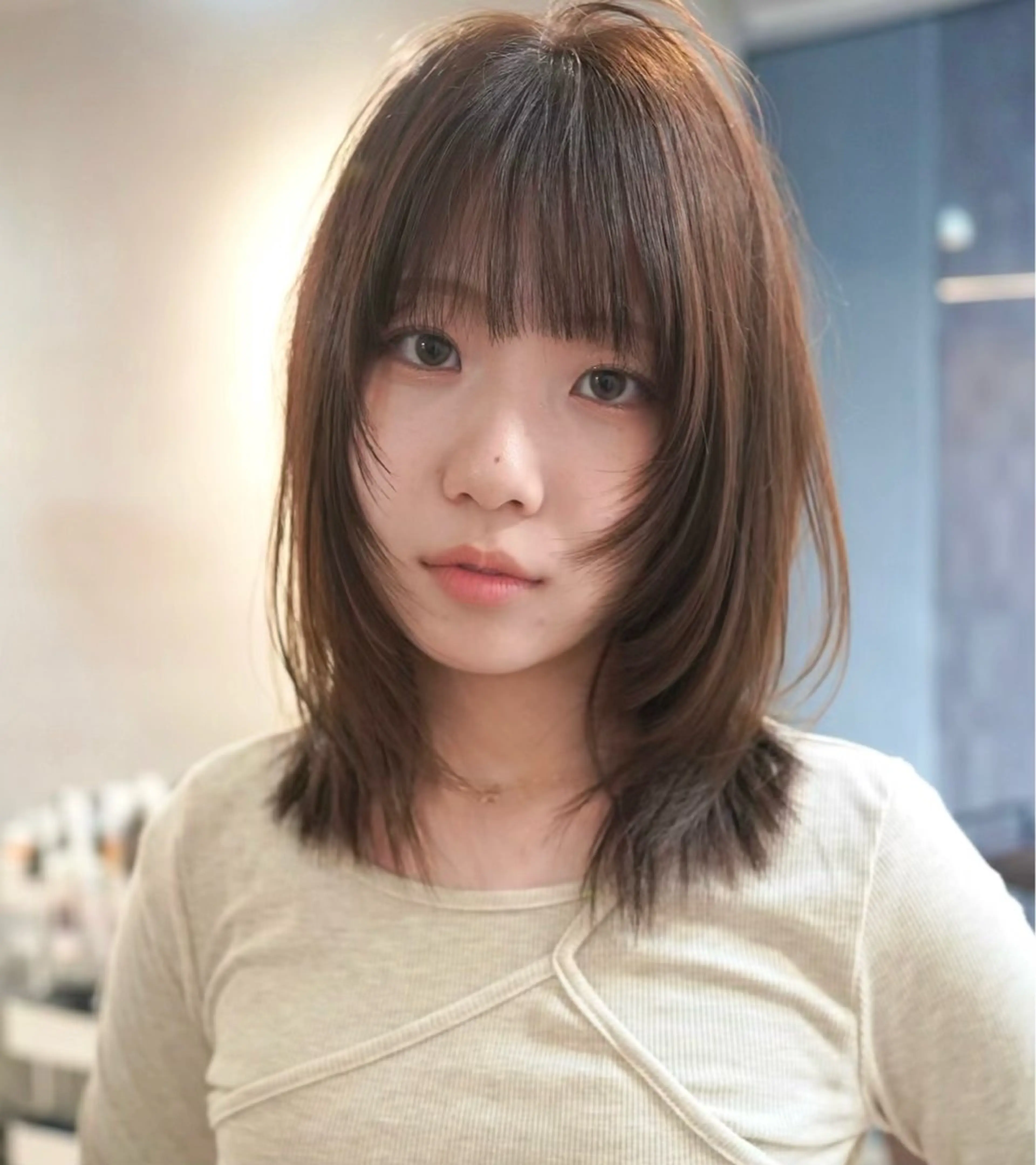 ミディアム レイヤーカット 野口 咲愛のヘアスタイル