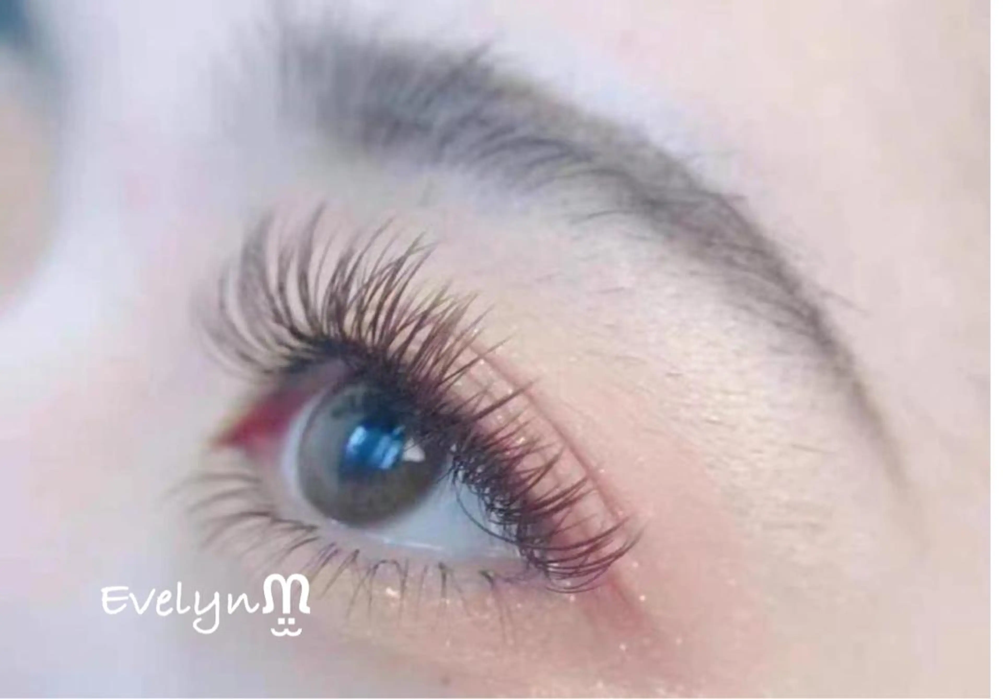 マツエク・マツパ ボリュームラッシュ Lily kUMIのマツエク・マツパデザイン