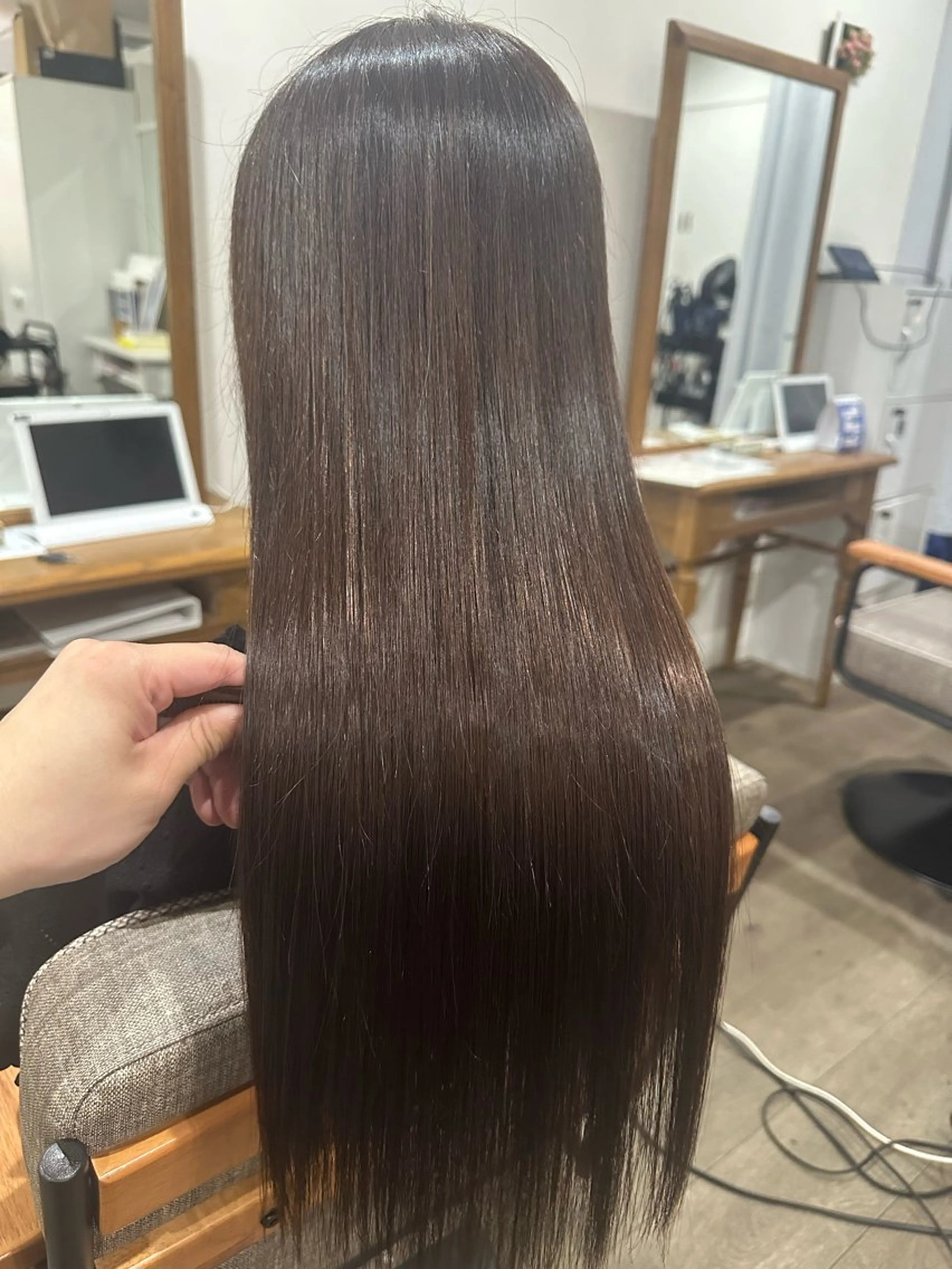 ロング 髪質改善 縮毛矯正 トリートメント 酸性ストレート 酸熱トリートメント 藤井 佑真のヘアスタイル