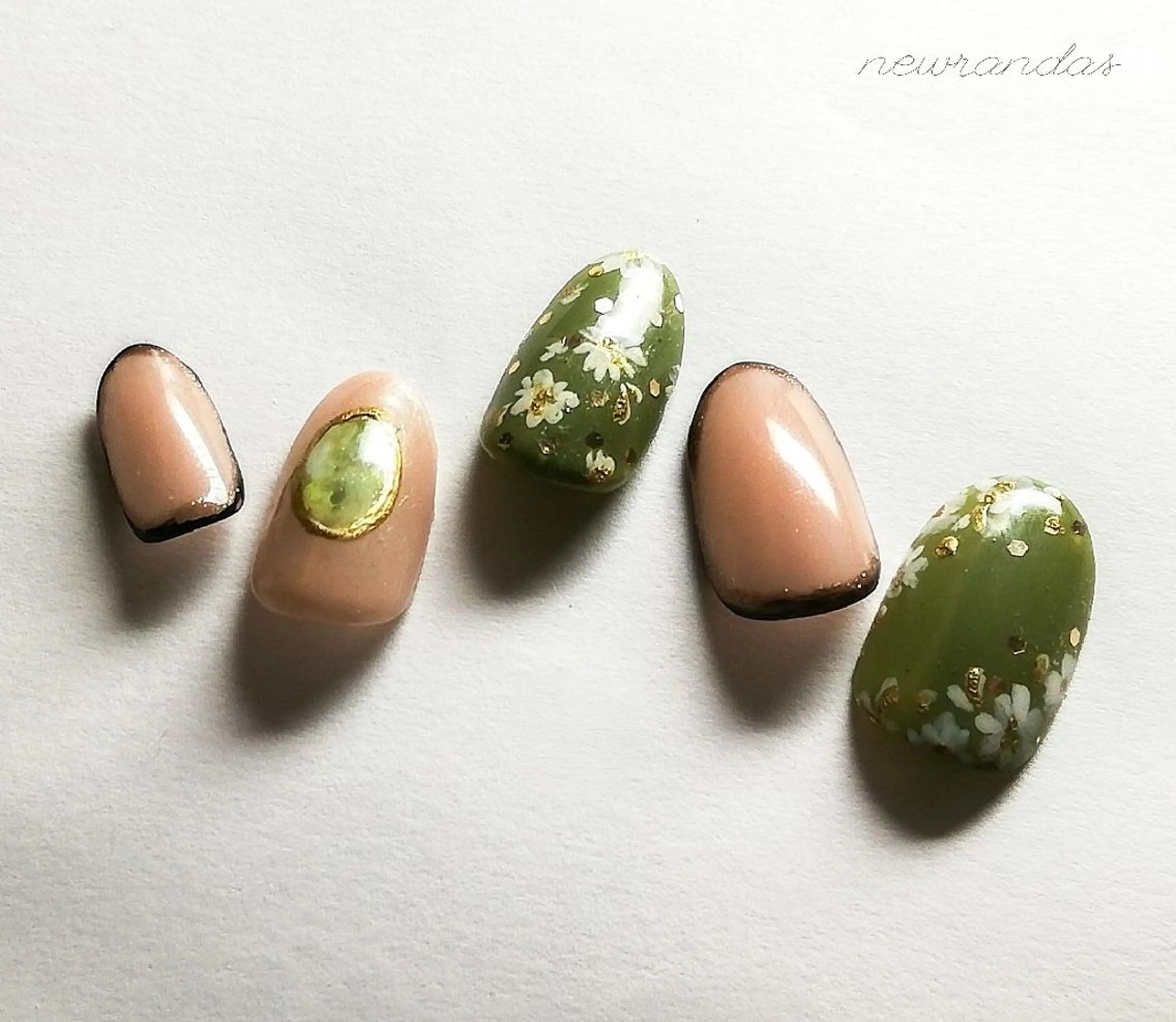 ネイル newrandas hitomiのネイルデザイン