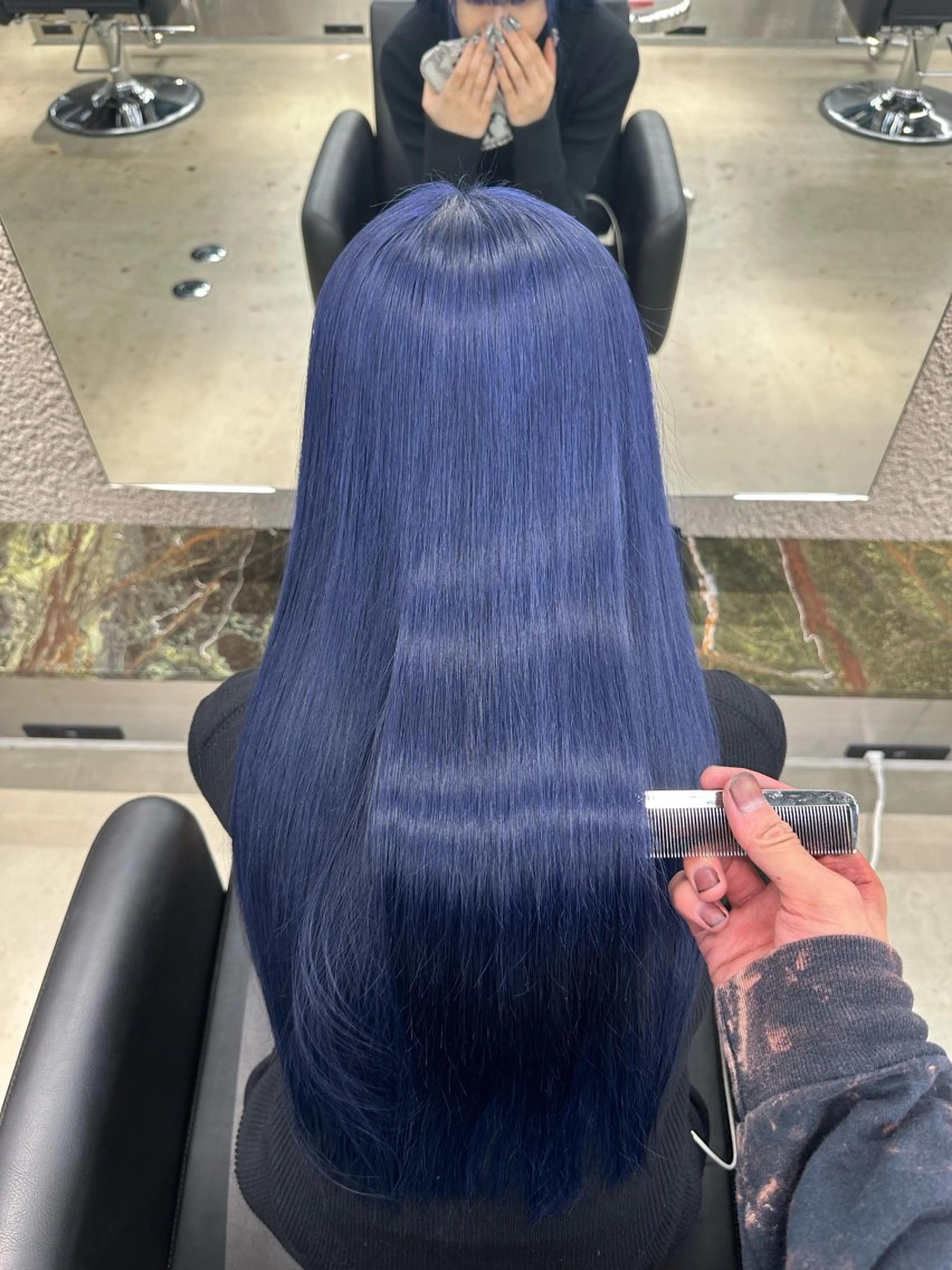 ロング カラー ブリーチ レイヤーカット トリートメント ハイトーン/ ブリーチ/縮毛矯正のヘアスタイル