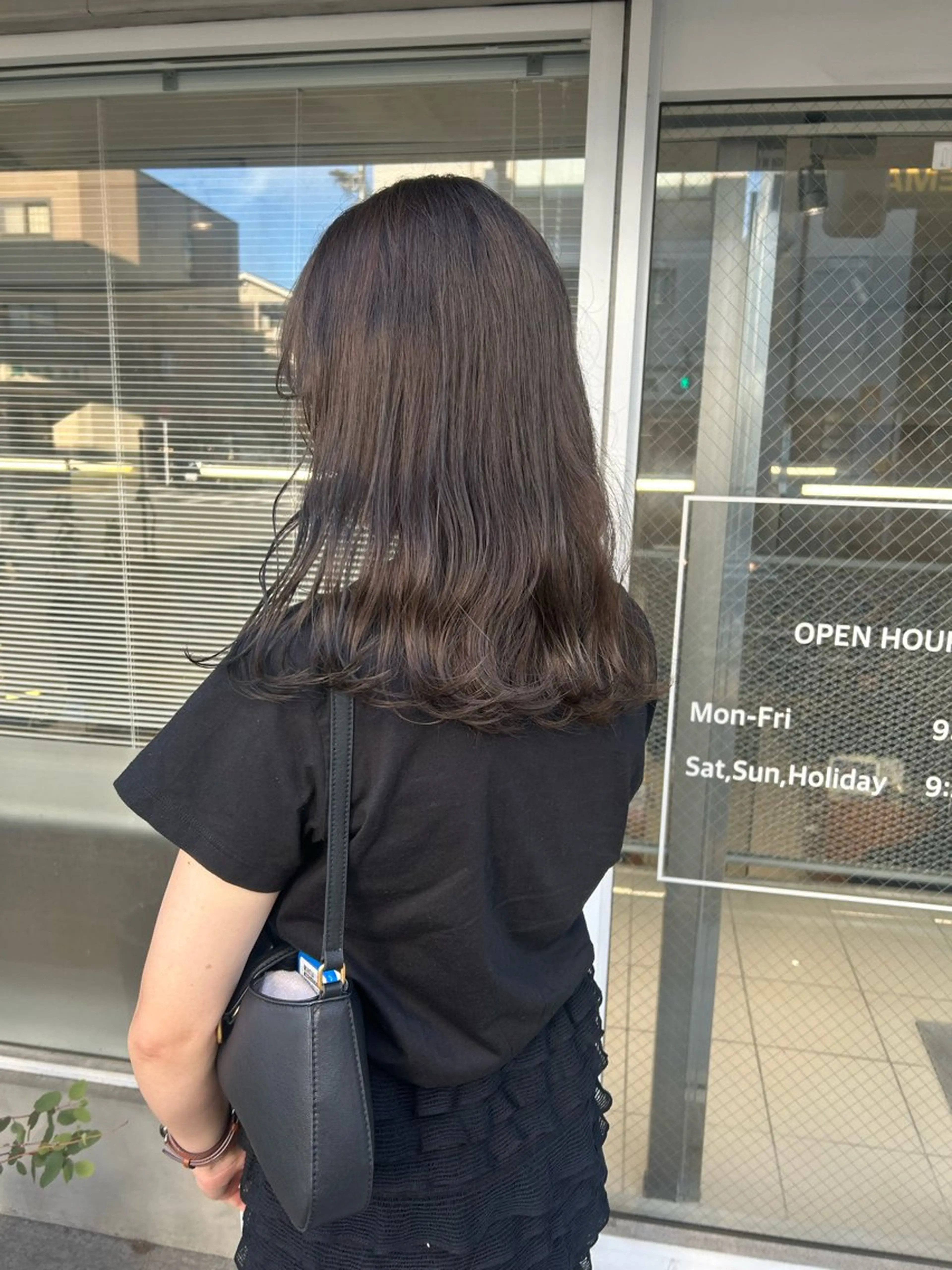 セミロング カラー グレージュ カット ヘアカラー トリートメント 透明感カラー🫧 nanohaのヘアスタイル