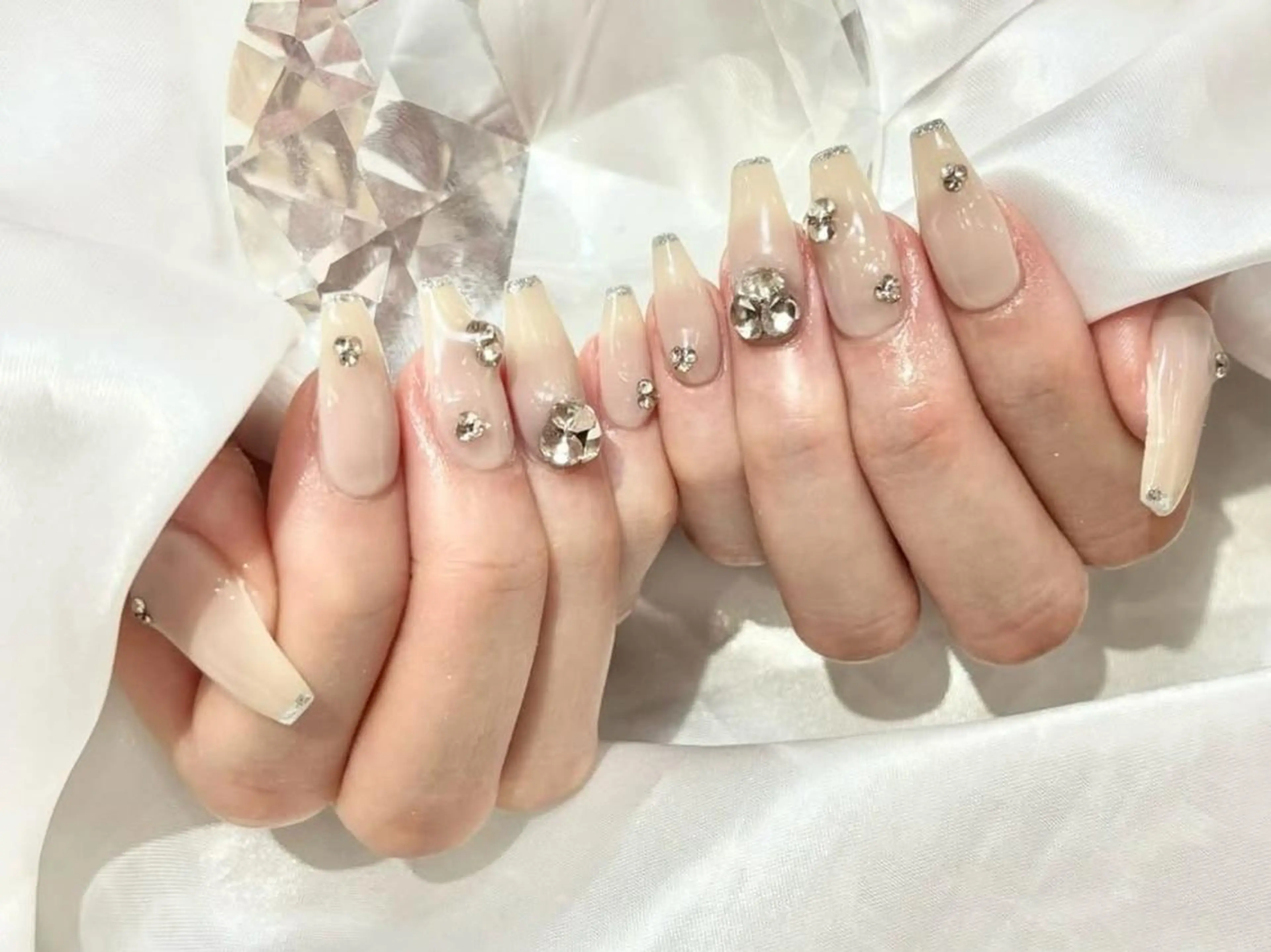 ネイル WISTERIA SAKAEのネイルデザイン