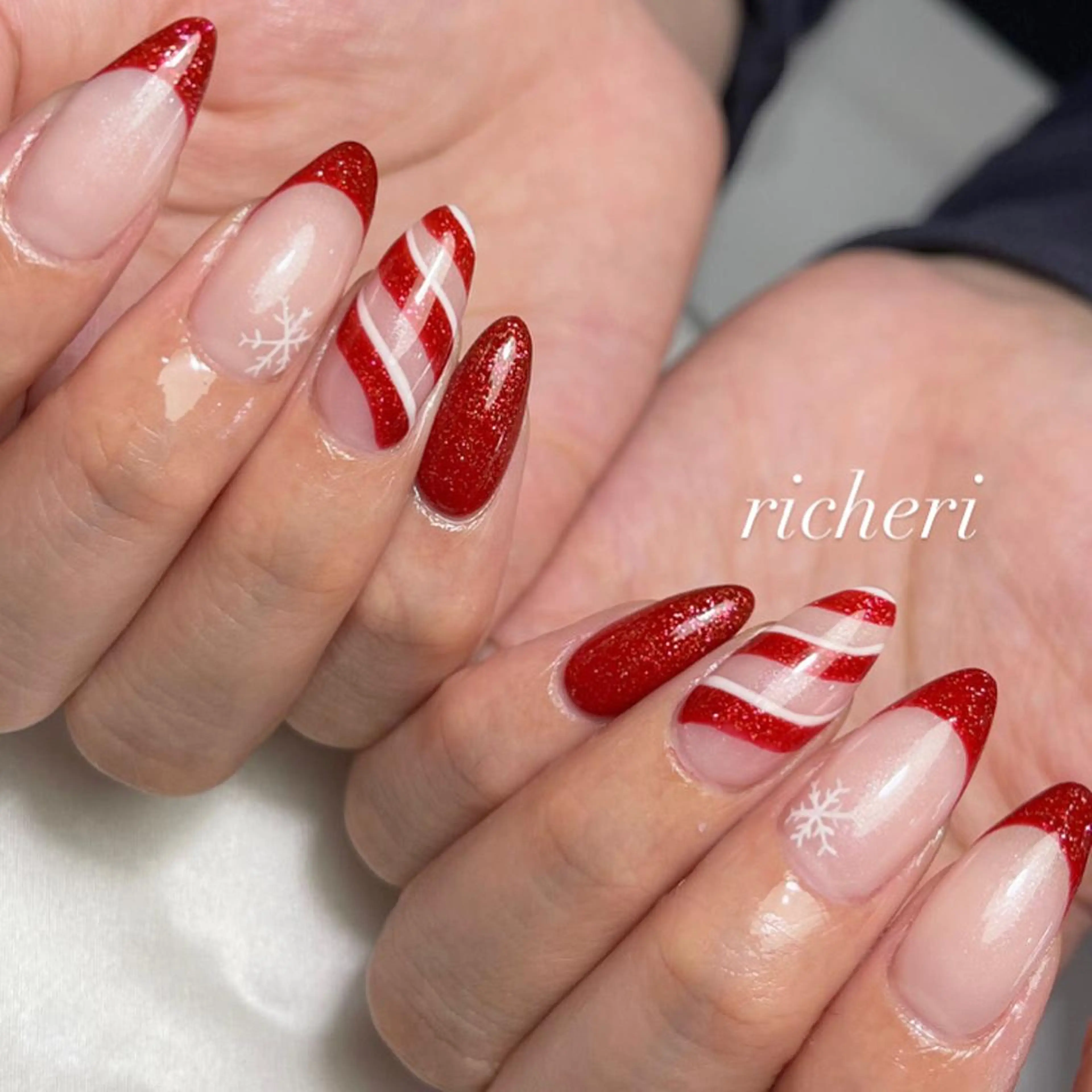 ミディアム ネイル ハンドネイル richeri beautyのエステ・リラクイメージ