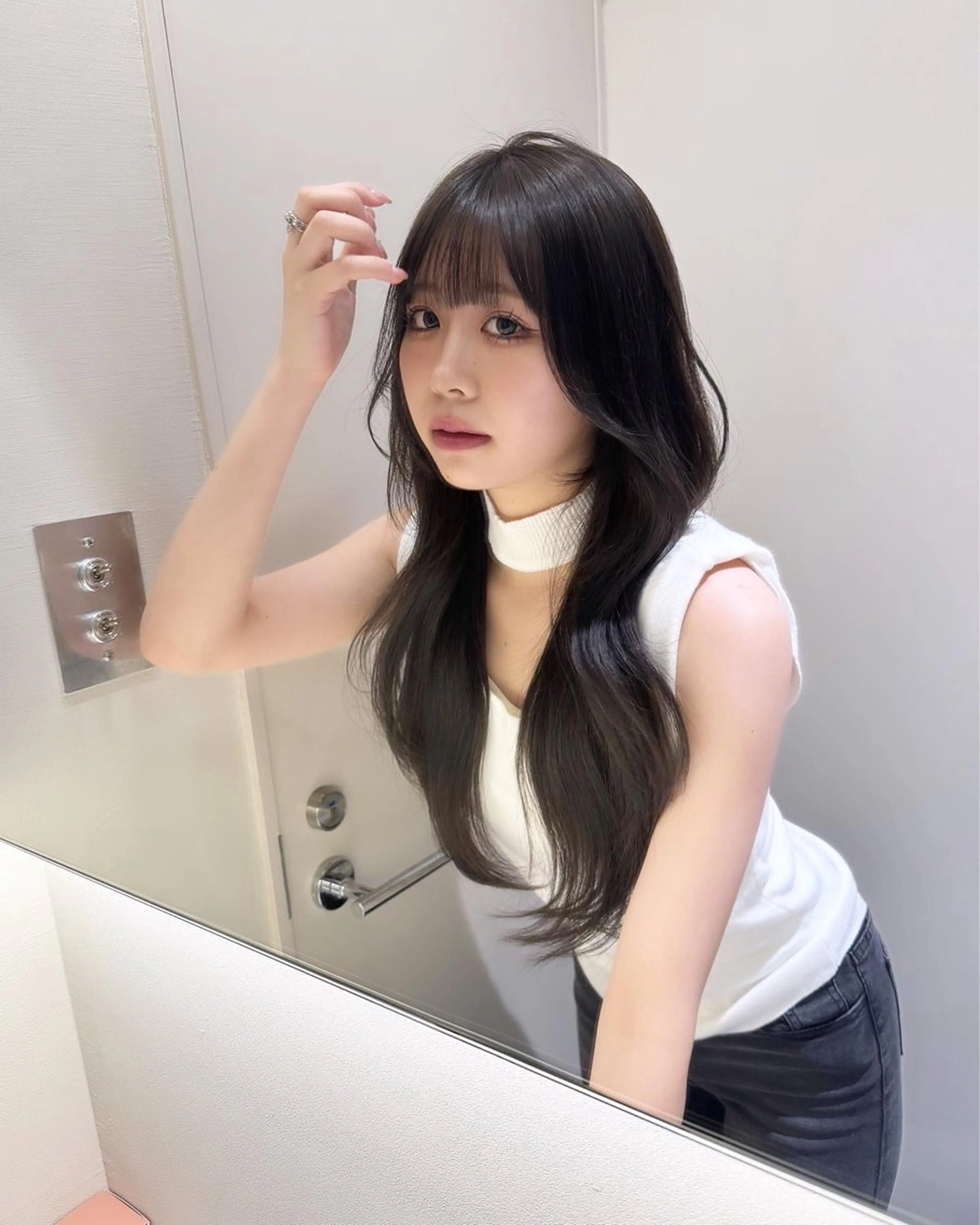 ロング カラー ヘアアレンジ 韓国ヘア/レイヤー Londエレンのヘアスタイル