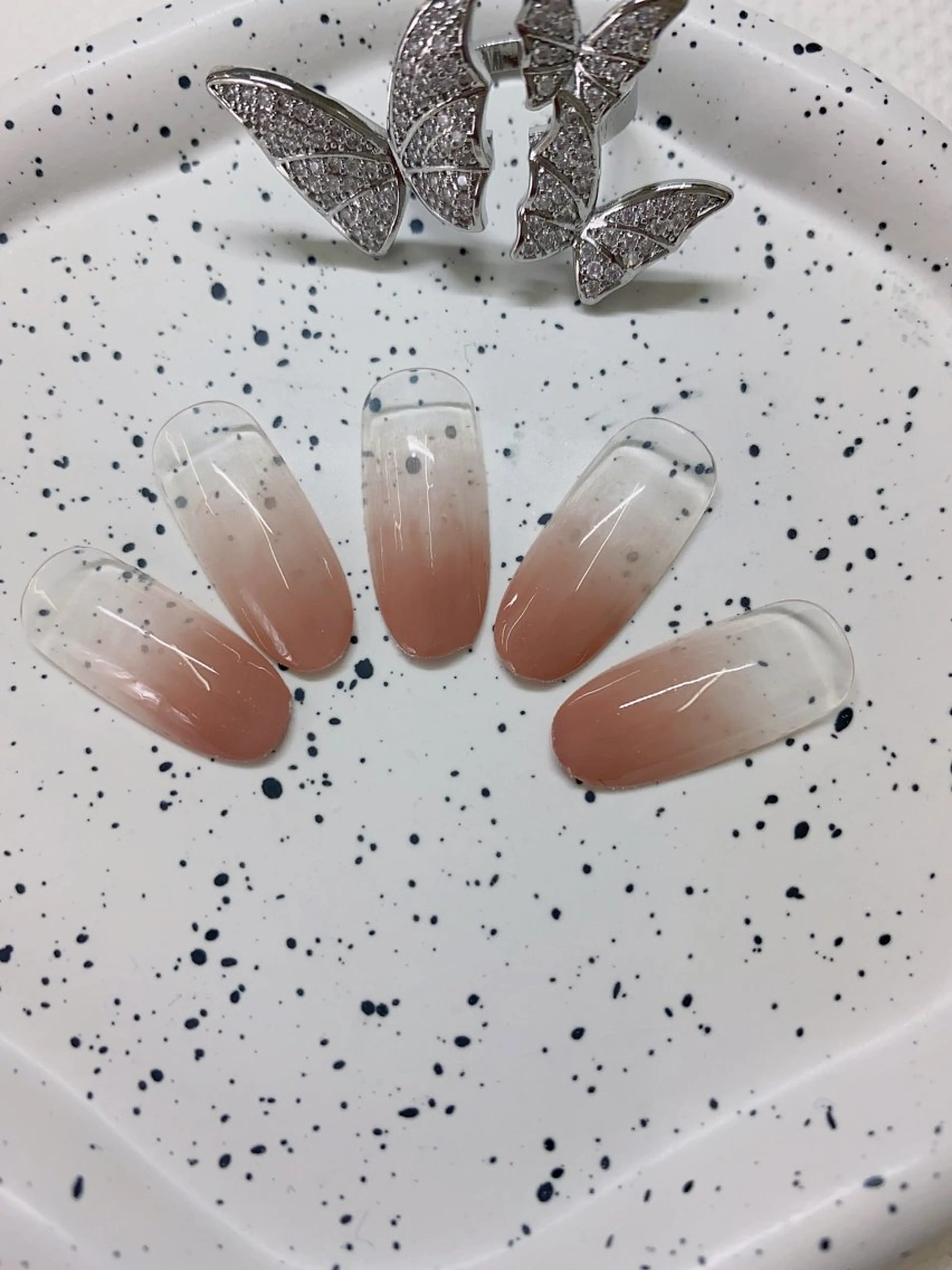 ネイル グラデーション えい このネイルデザイン