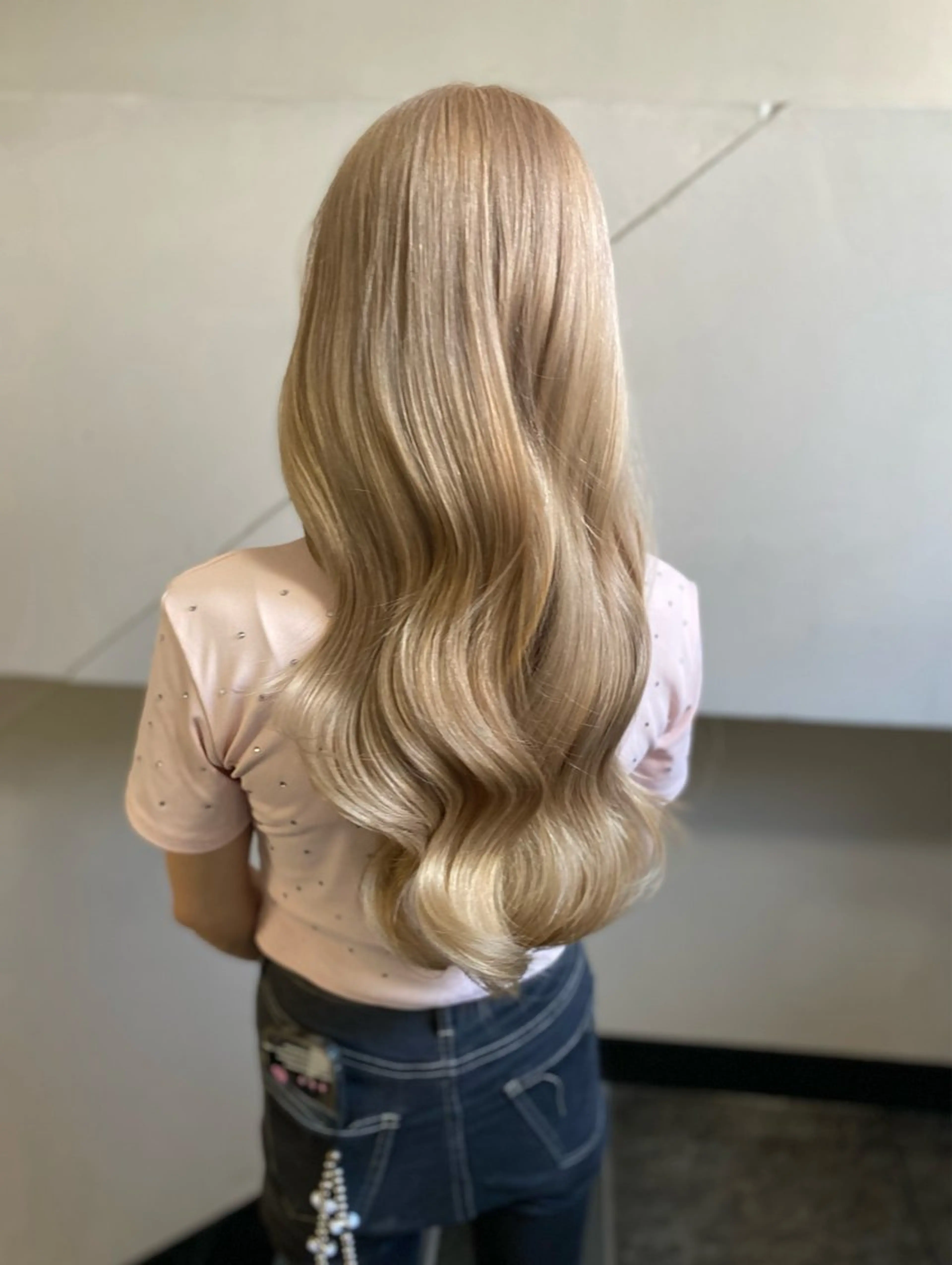 カラー ブリーチ ブロンド ヘアカラー BIACE HAIR SALON所属・黒木 千晴のヘアスタイル