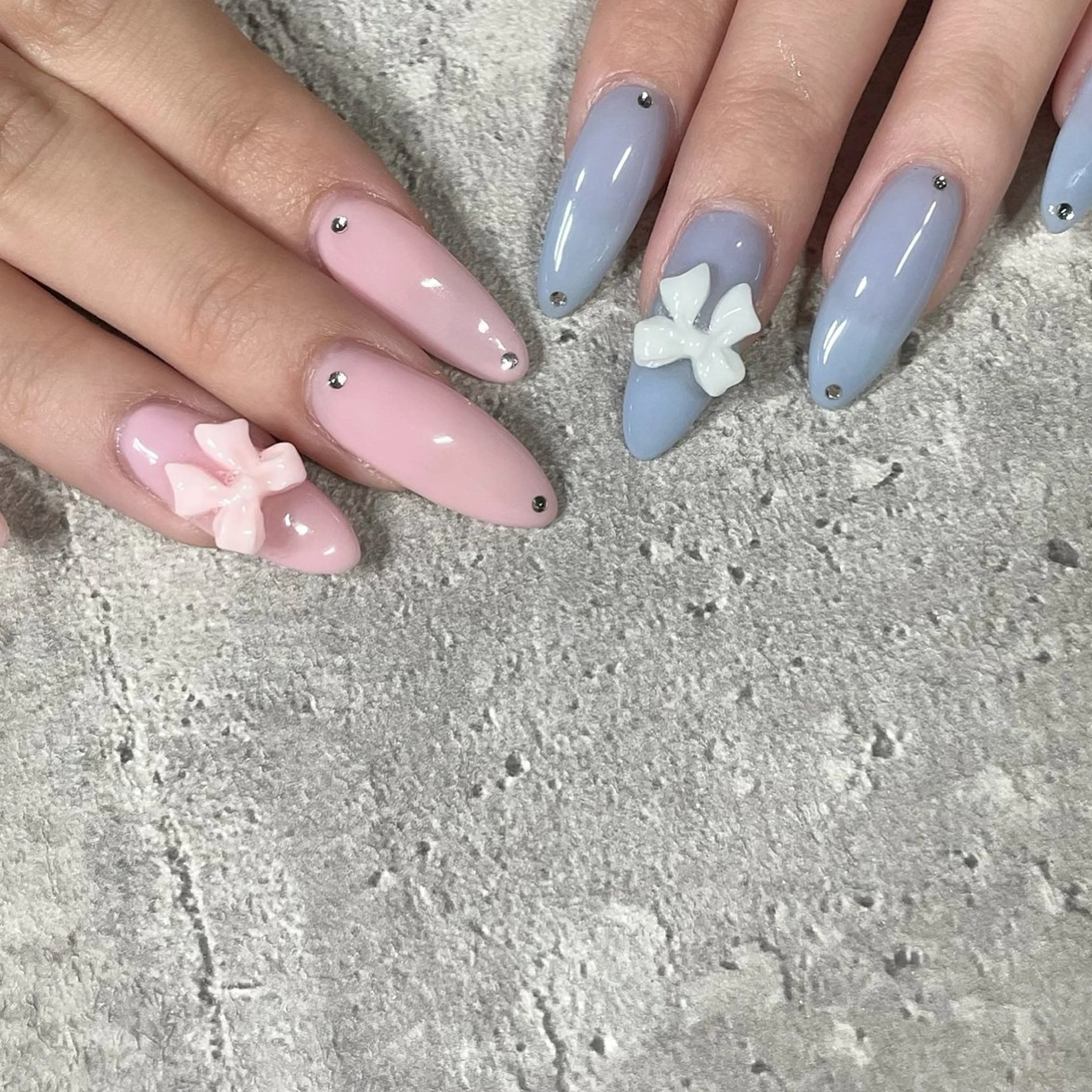 ネイル リボン 東 千夏のネイルデザイン