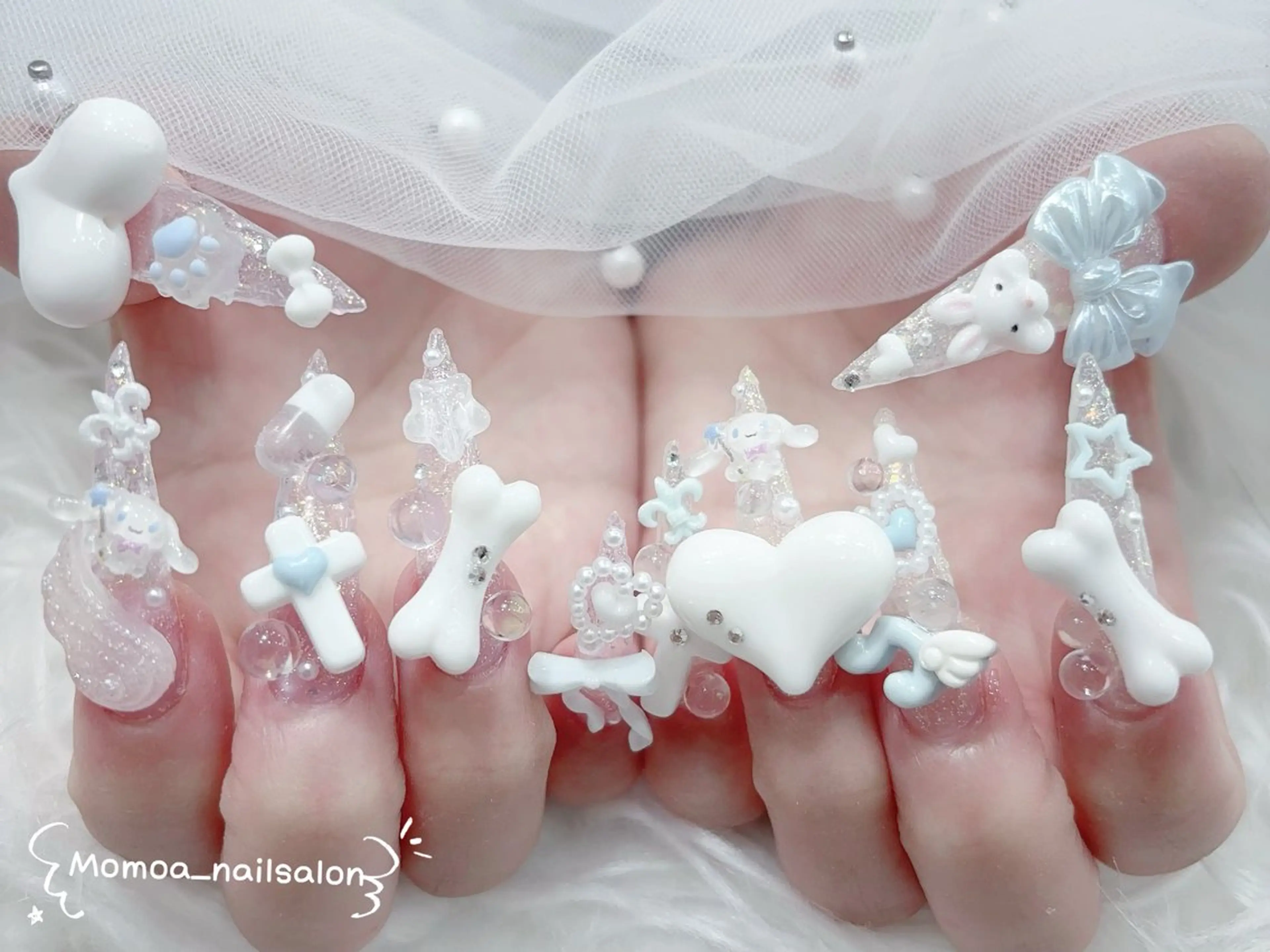 ネイル キラキラネイル 韓国ネイル スカルプネイル ハンドネイル MoMoA Nail ネイル長さ出し専門店のネイルデザイン