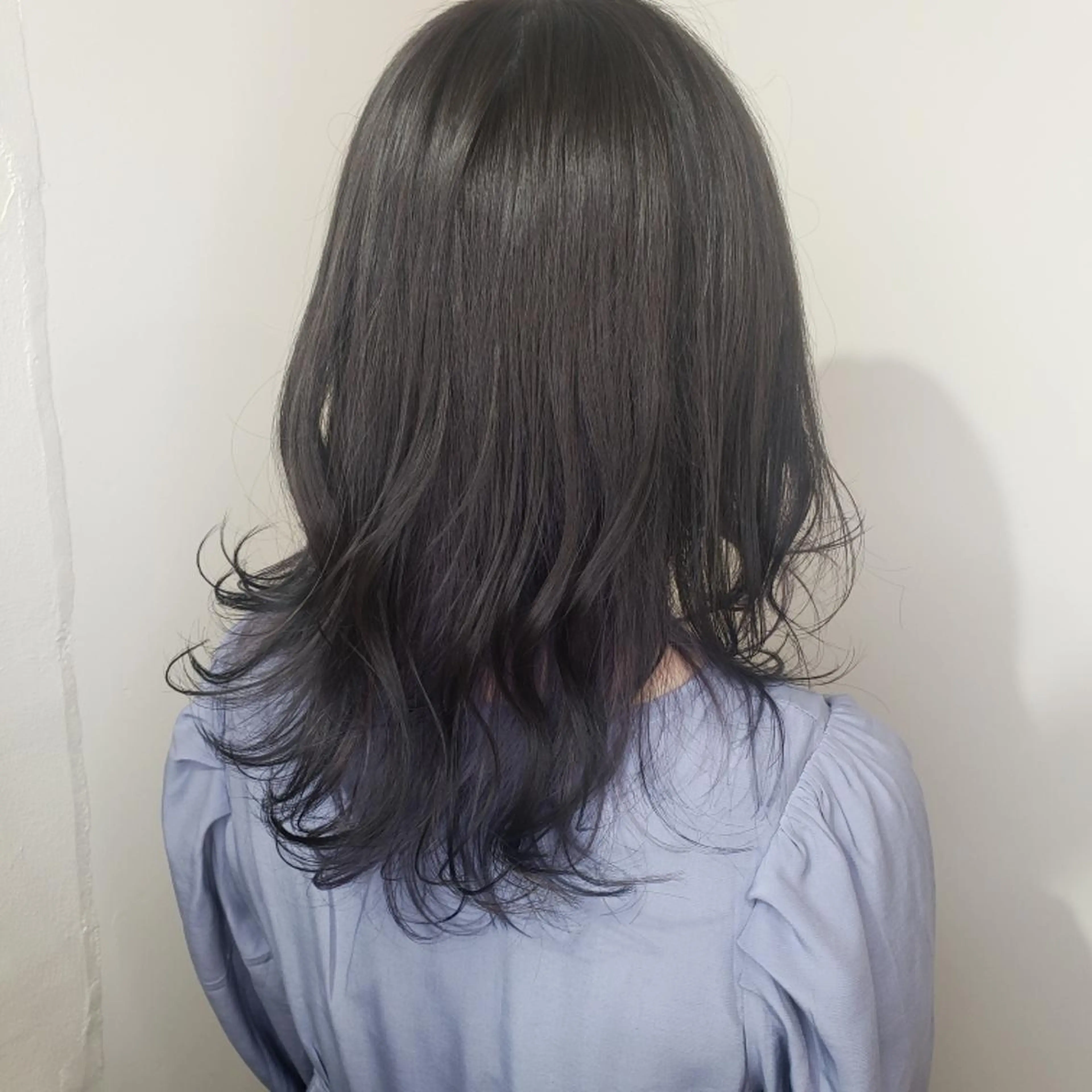 ロング ヘアカラー トリートメント 🇰🇷透明感×ハイ トーン🌟tomoのヘアスタイル