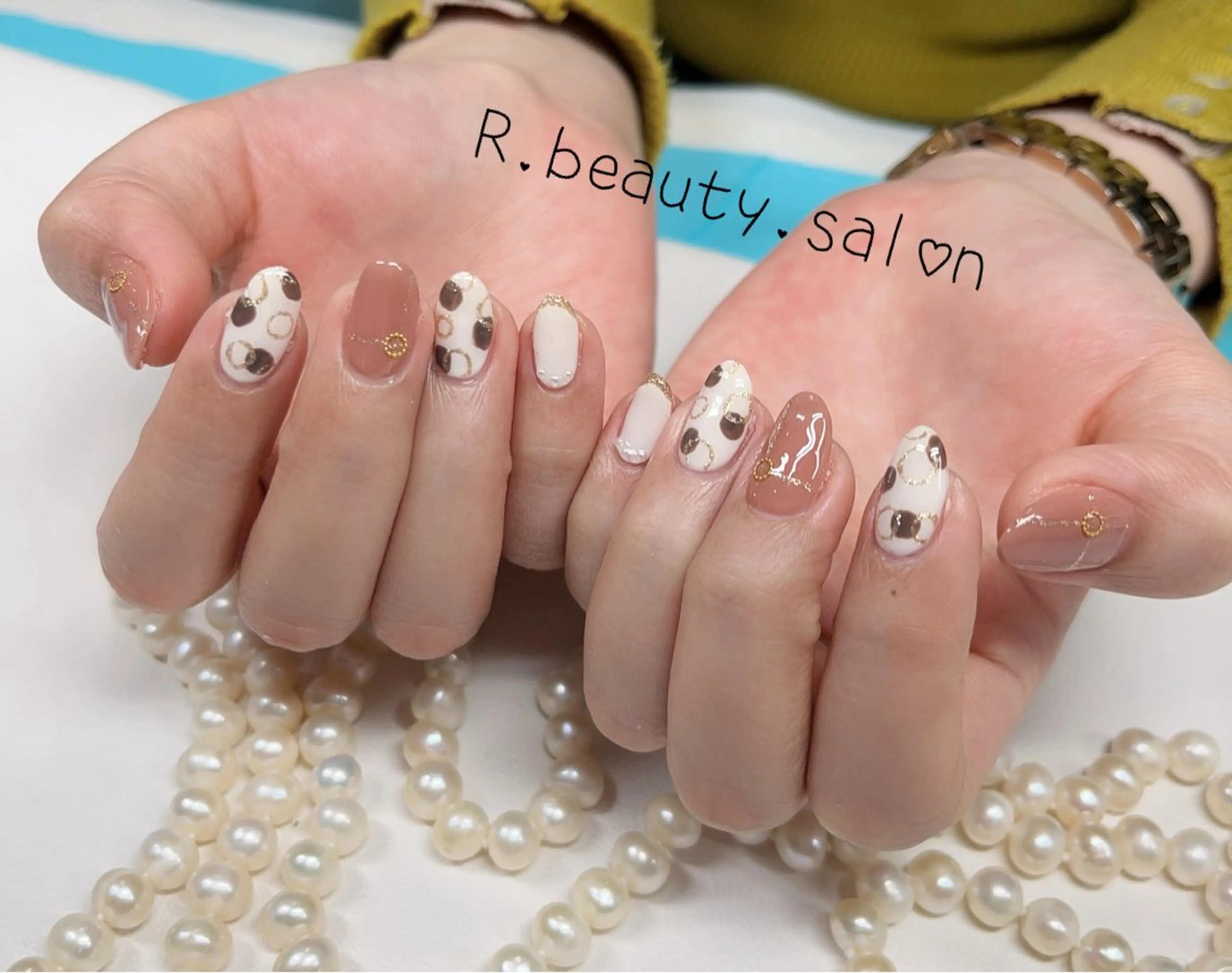 ネイル R.beauty サロンのネイルデザイン