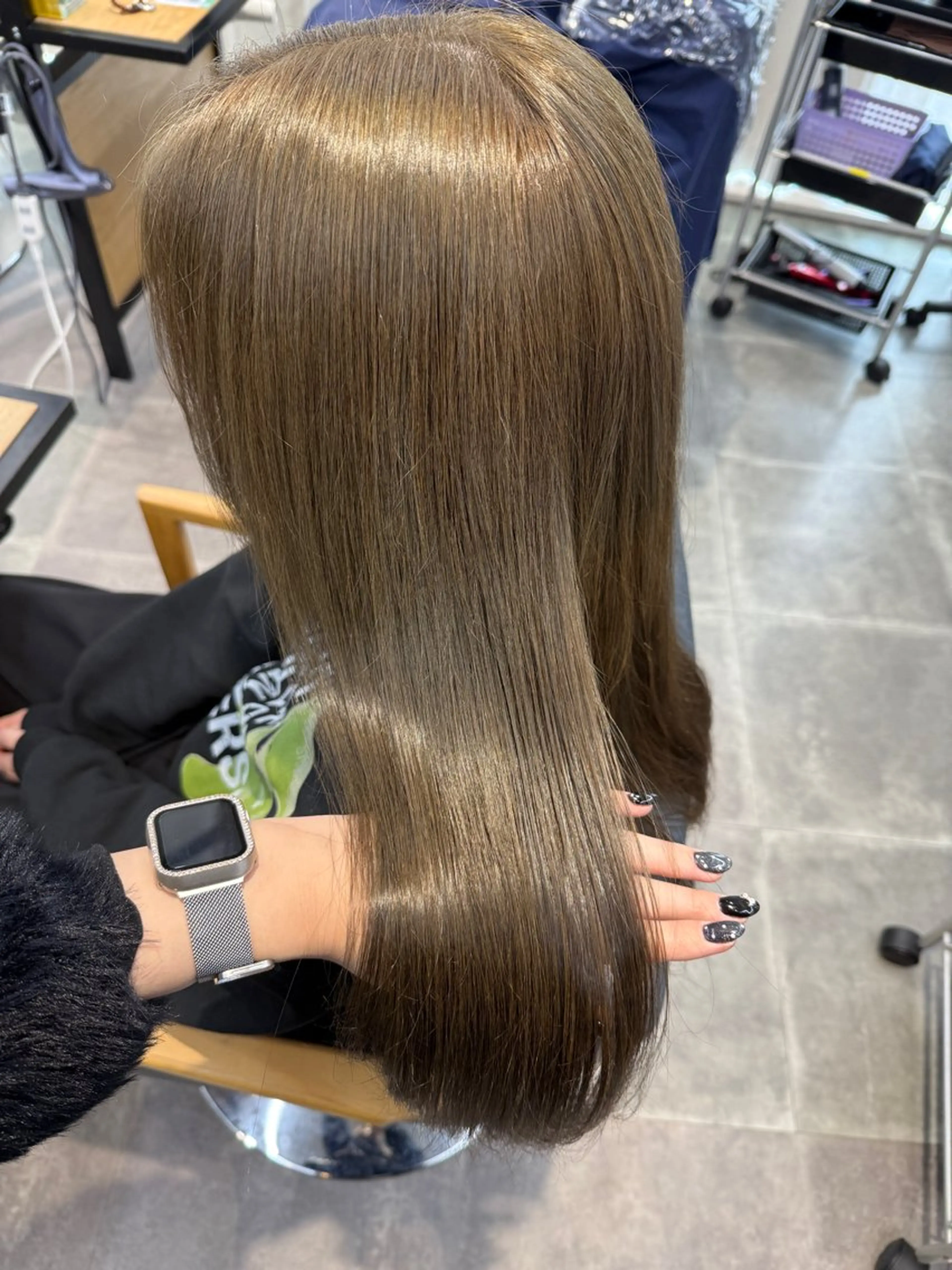 ロング カラー ヘアカラー トリートメント newi梅田🫧韓国 ヘア🫧sakiのヘアスタイル