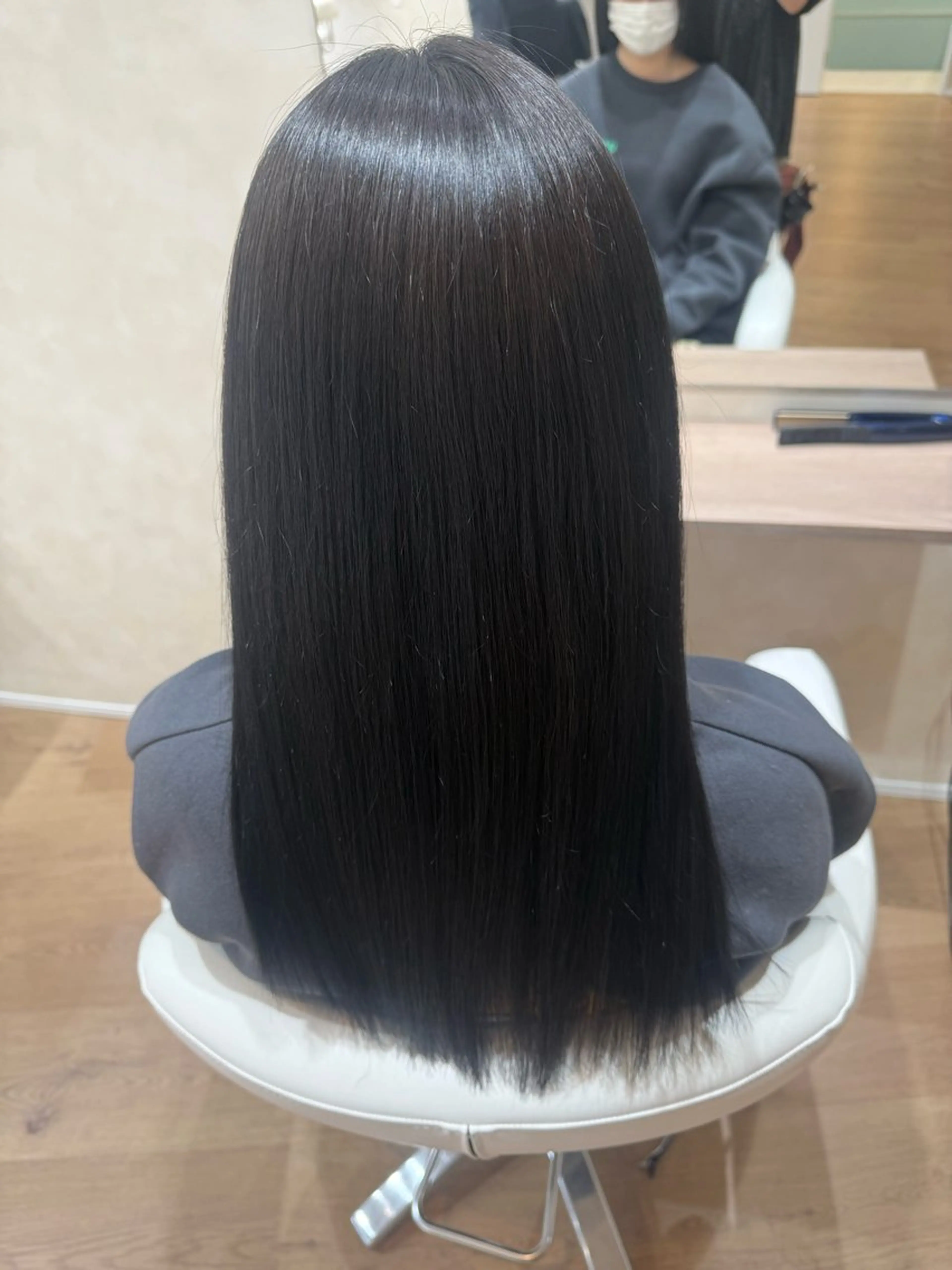 ロング 佐藤 凜華のヘアスタイル