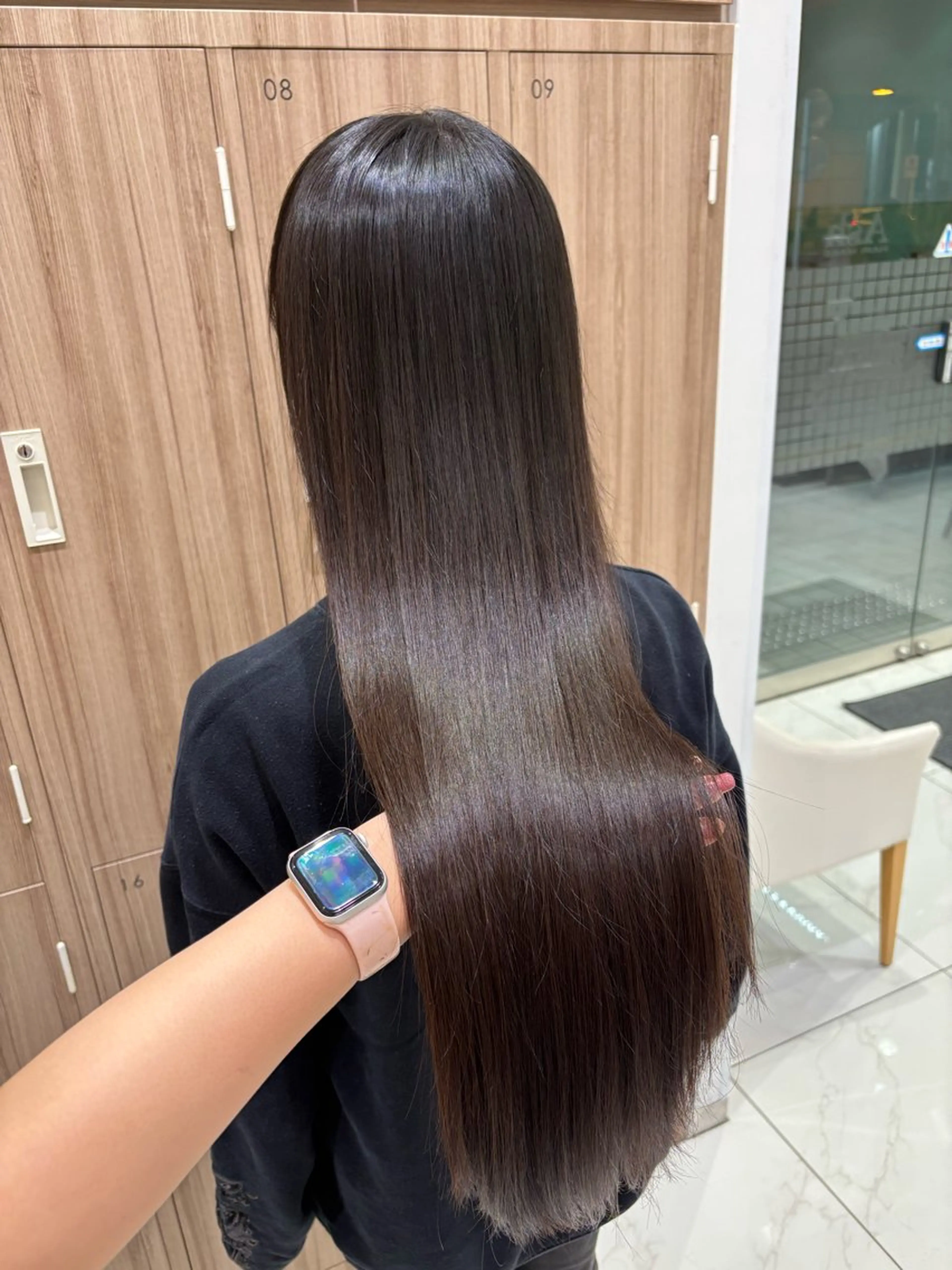 ロング 縮毛矯正 駒形 七海のヘアスタイル