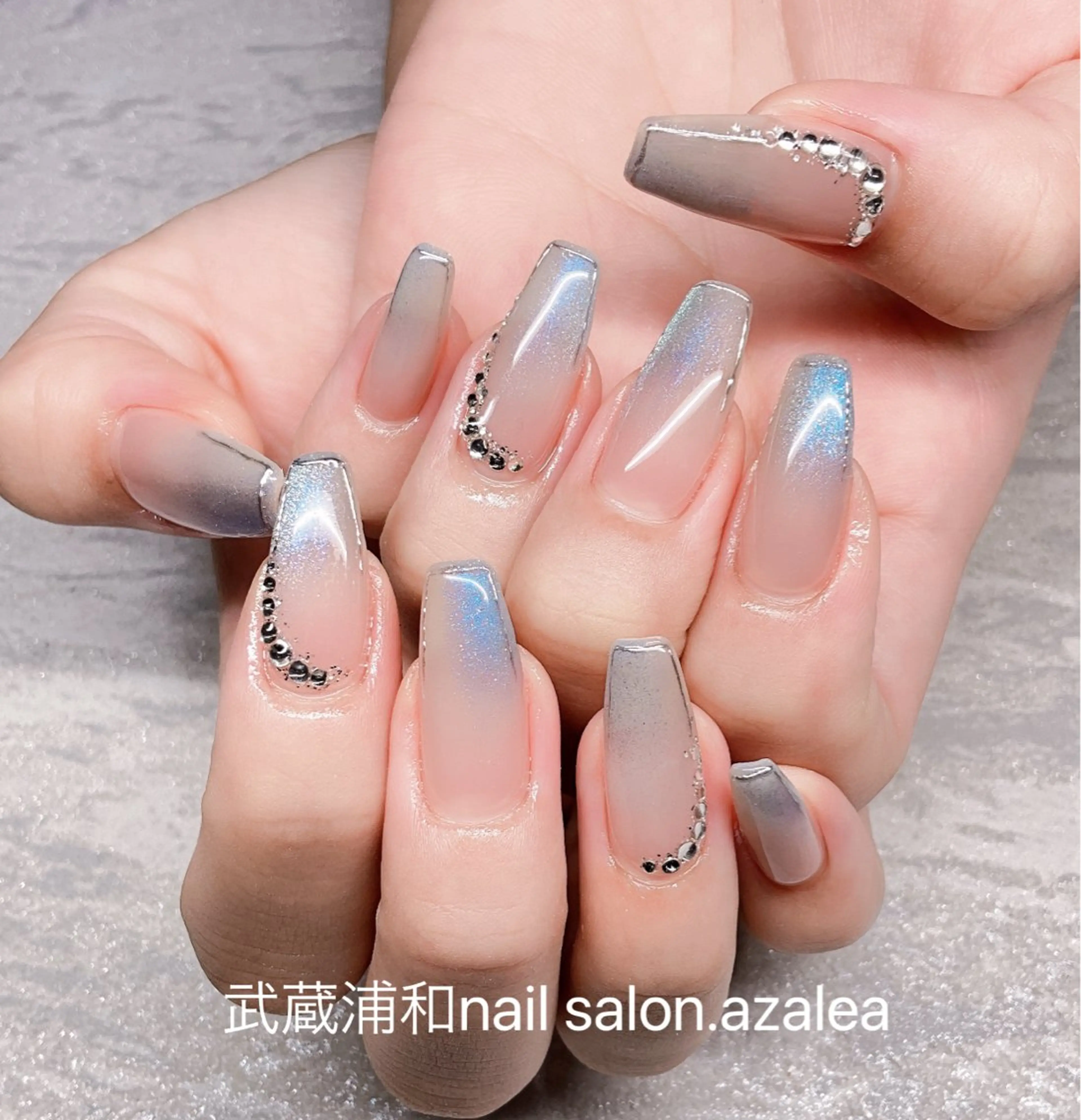 ネイル ハンドネイル R inのネイルデザイン