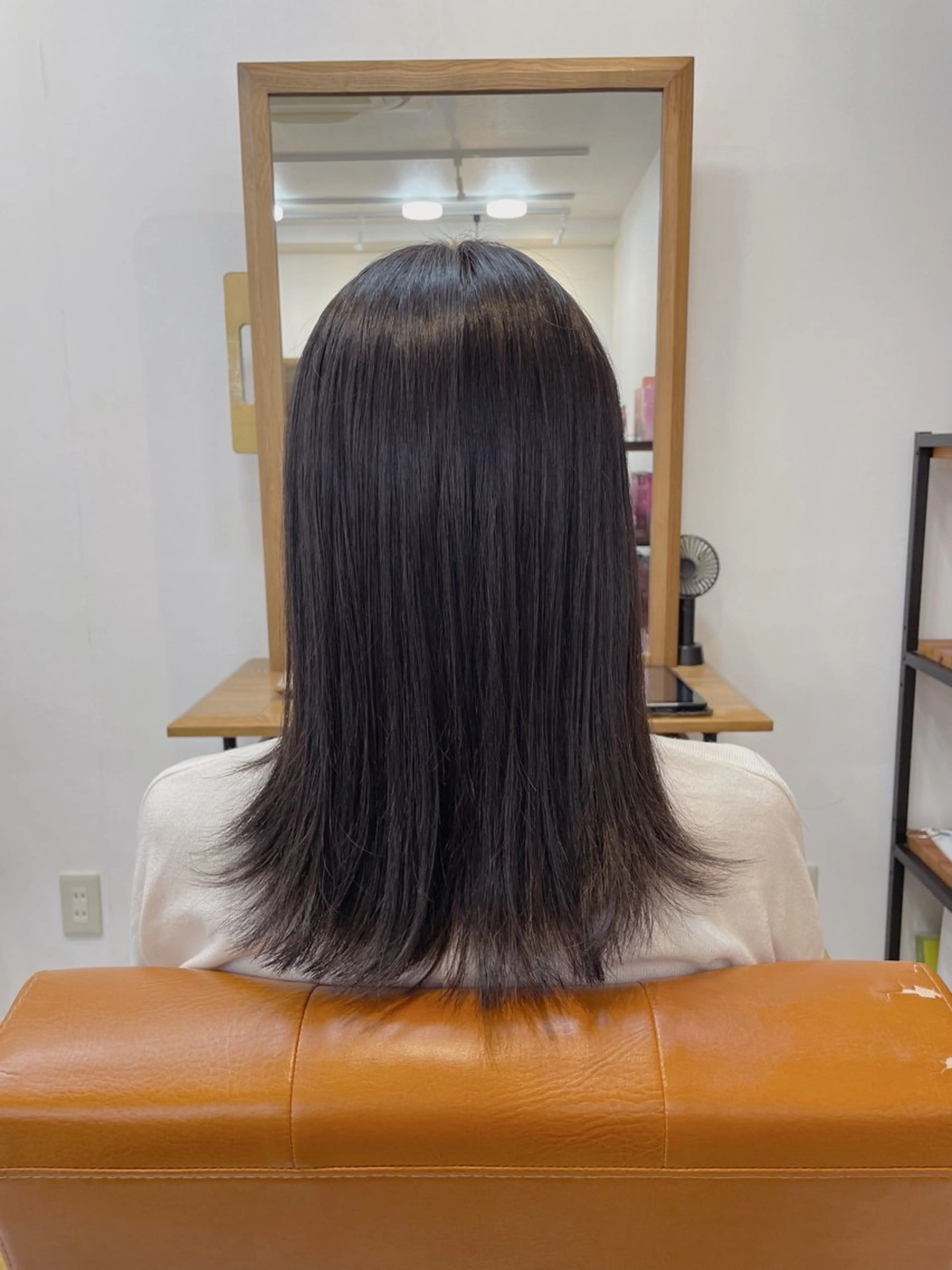 ミディアム lore 中村かれんのヘアスタイル