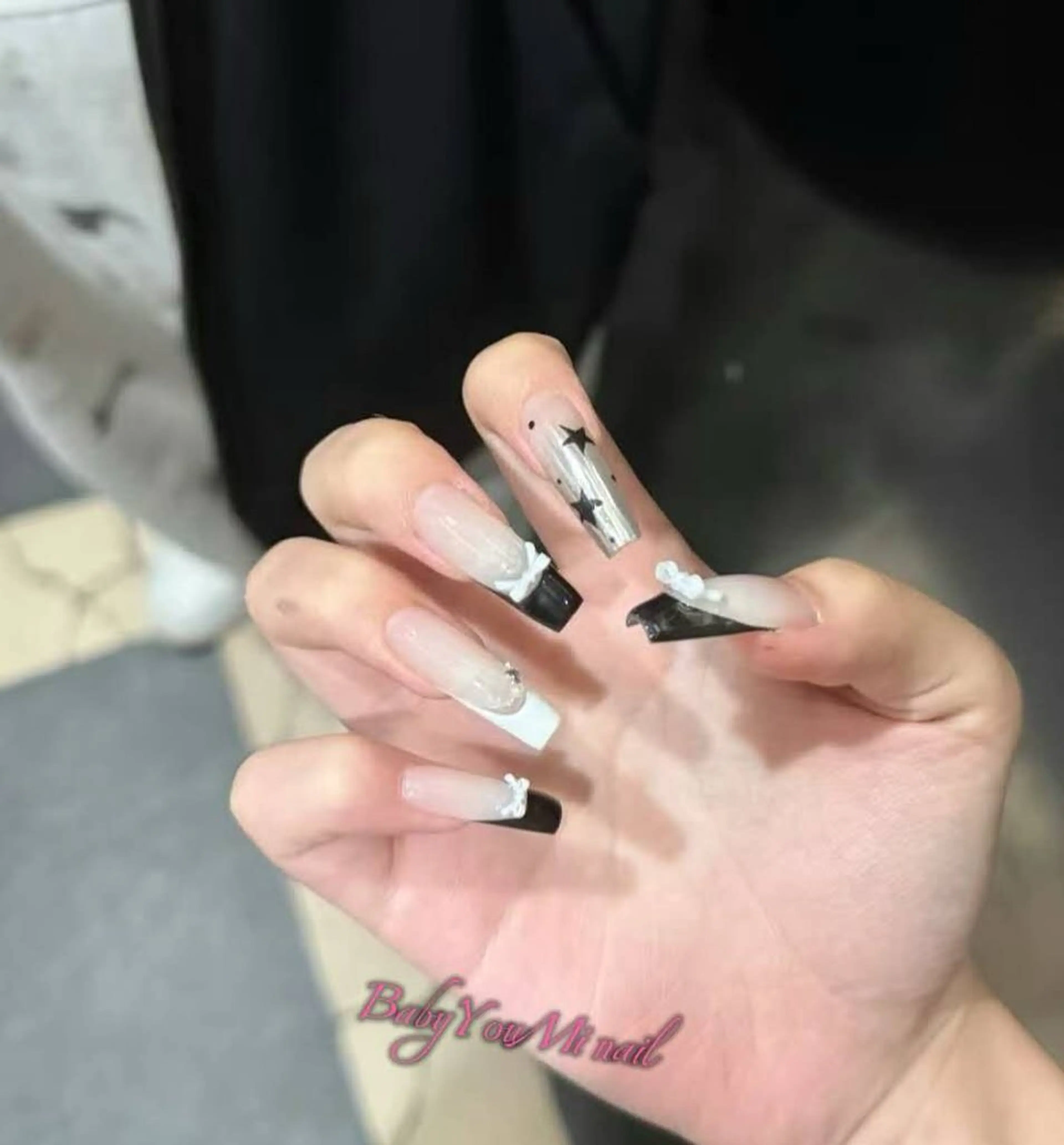 ネイル オーロラネイル フラワーネイル フットネイル フレンチネイル ジェルネイル ハンドネイル BabyYouMi nailのネイルデザイン