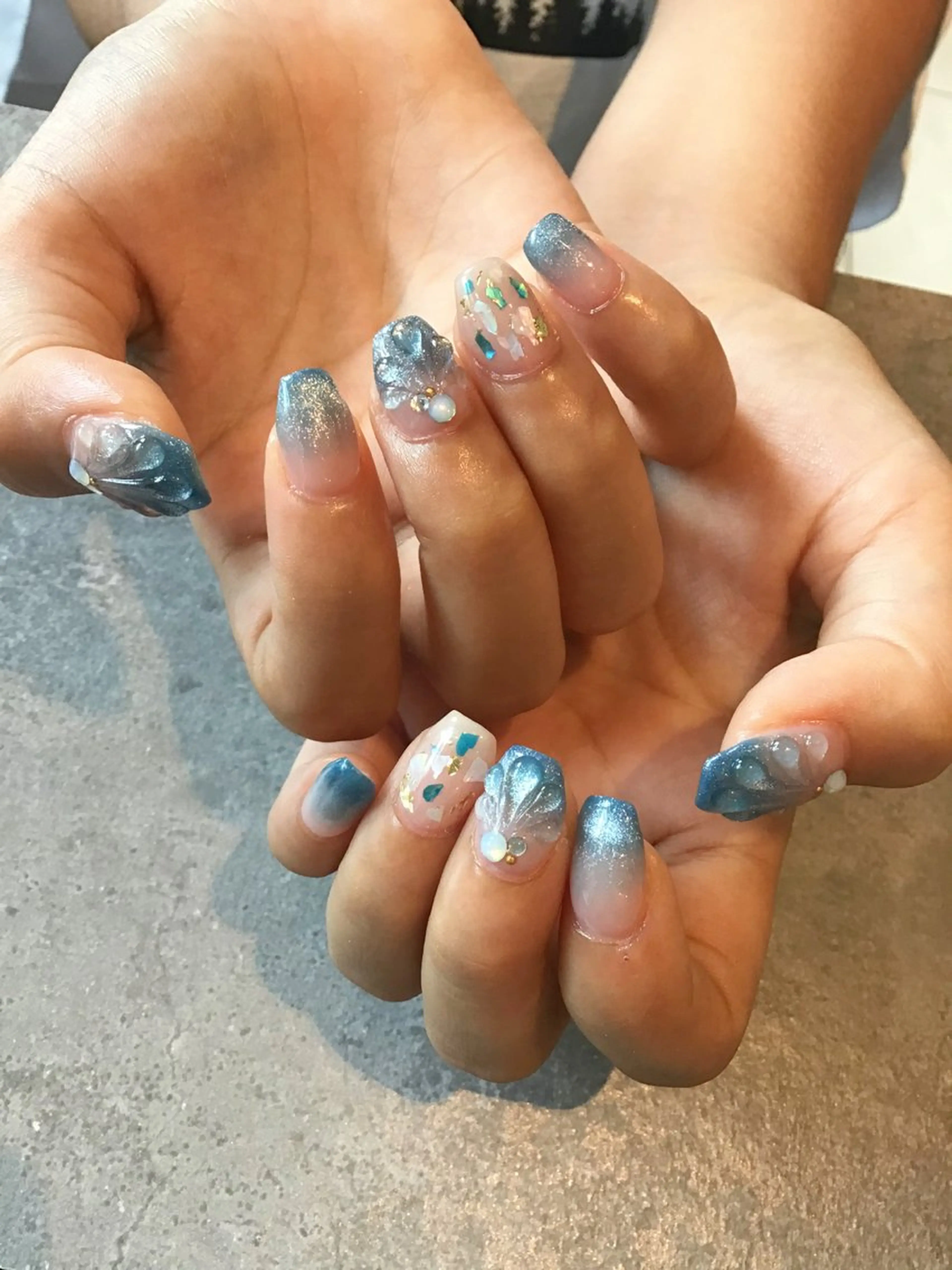 ネイル 持ち込み Nest 岩崎のネイルデザイン