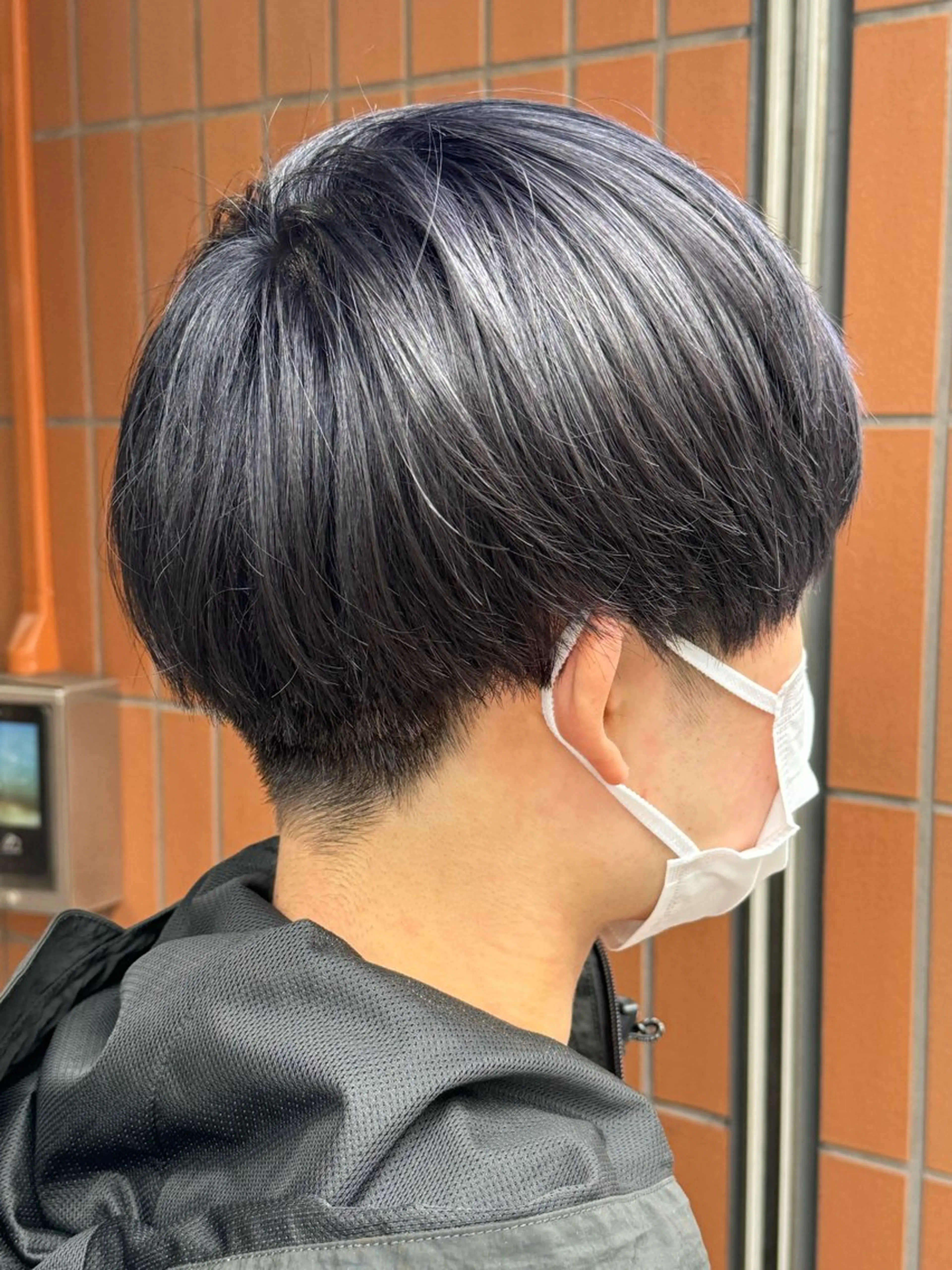 カラー CHIC 蘭のヘアスタイル