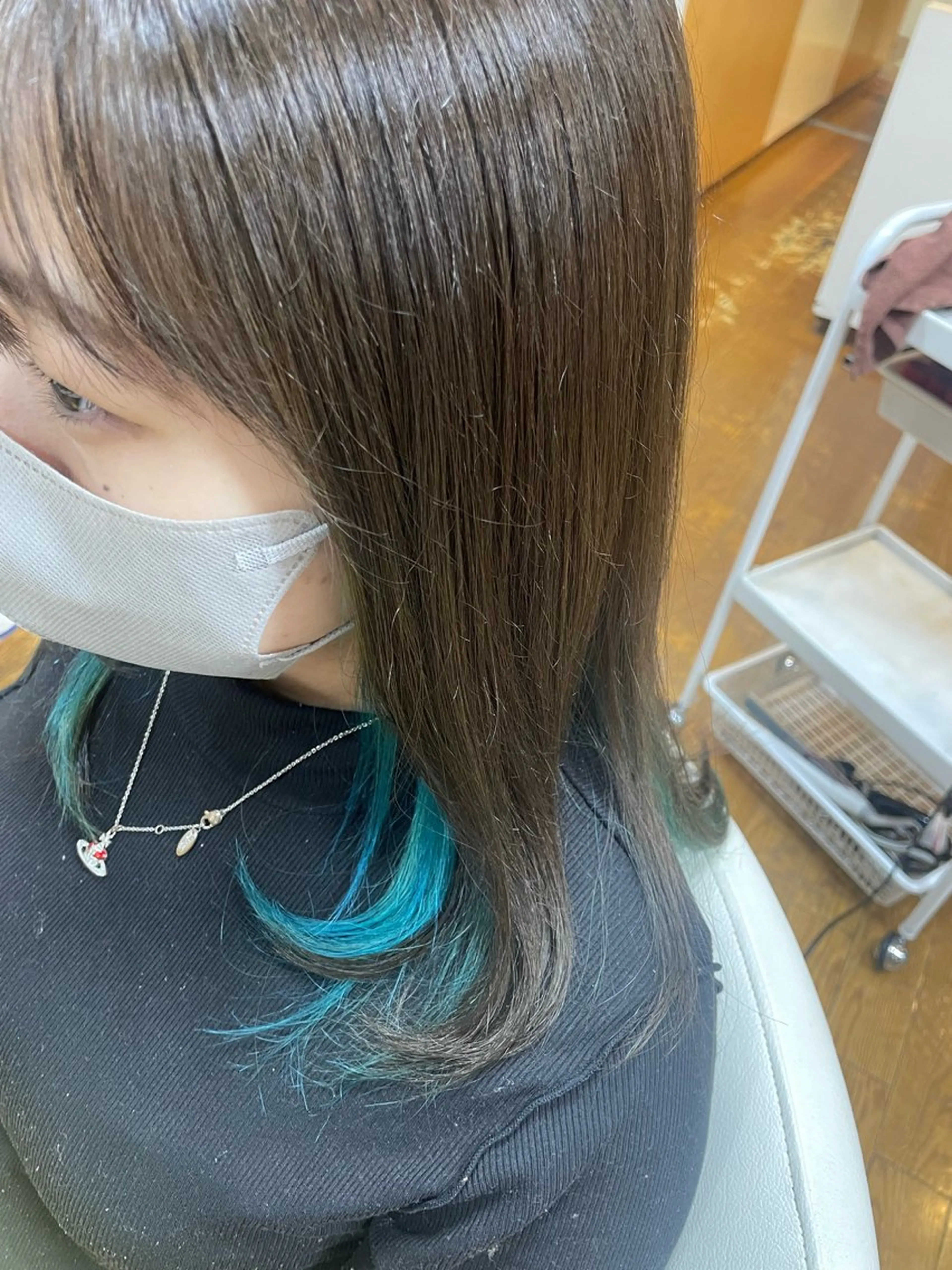 カラー イヤリングカラー 中田 渚のヘアスタイル